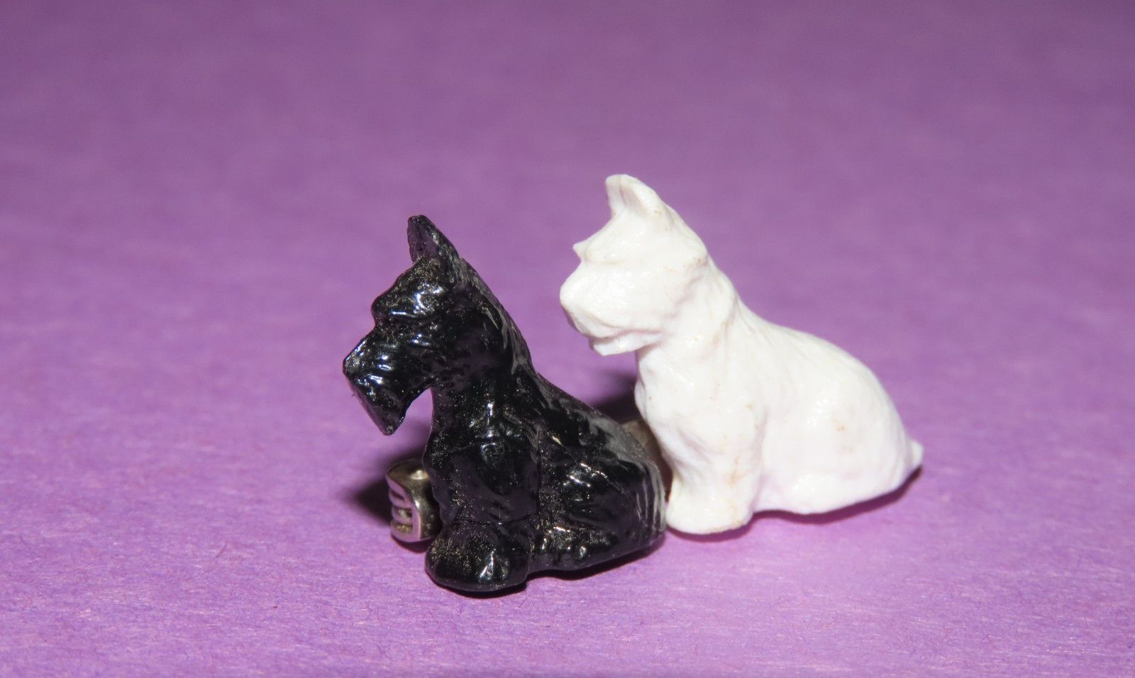 SCOTTY DOG PIN CELLULOID VINTAGE MADE IN GREAT BRITAIN BLACK WHITE 1.25″