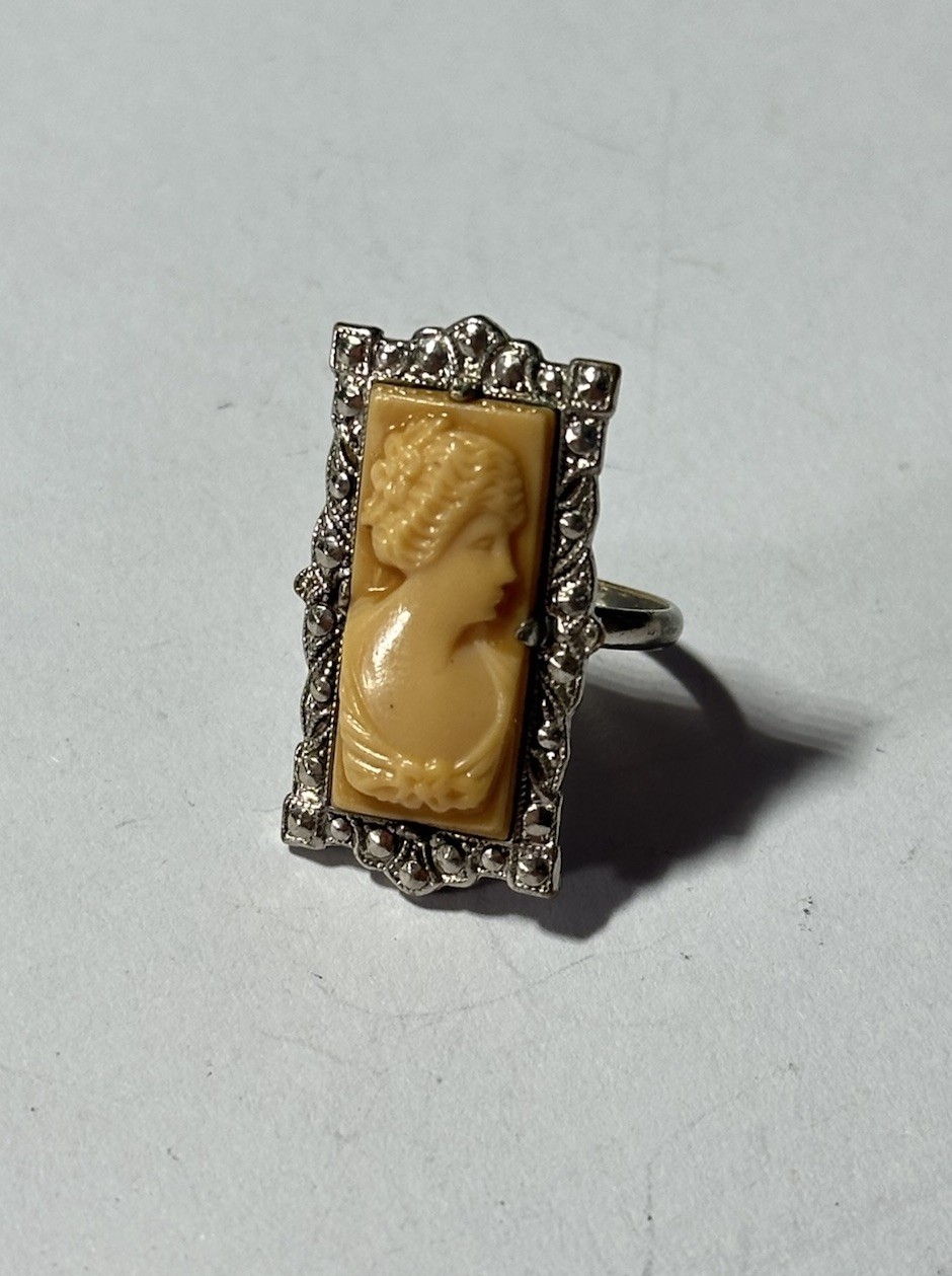 Art Deco Celluloid Rectangle Cameo Marcasite Silver Tone Ring Size 3.5 Uncas Co