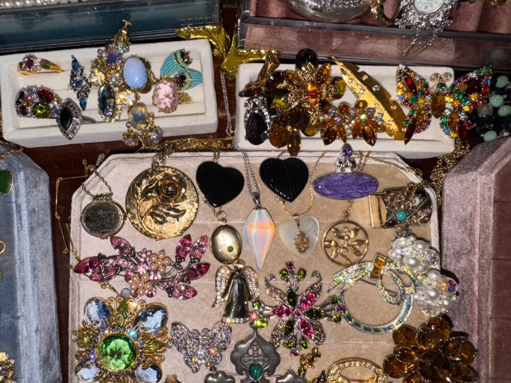 Rhinestone Vintage Jewelry Brooch Lockets Crystal Coro Juliana Weiss Robert Hobe
