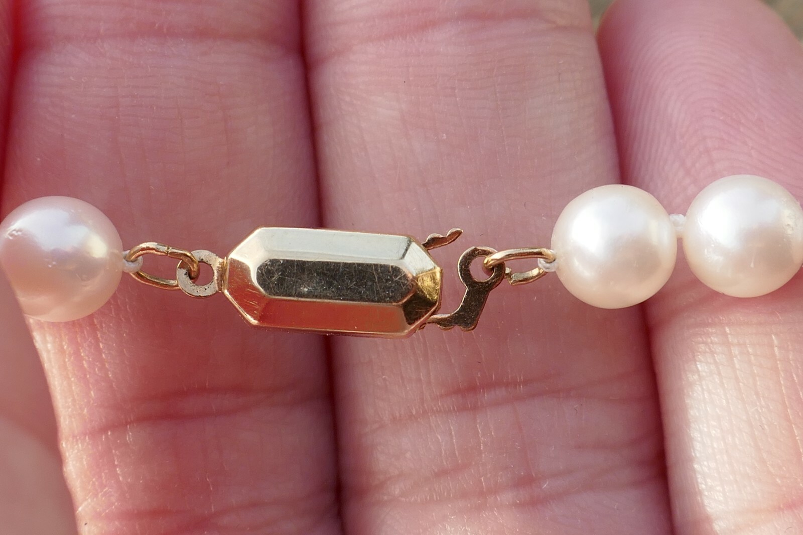 Vintage 14kt Yellow Gold & 6.4mm Cultured Pearl Necklace – 22.5″ Long