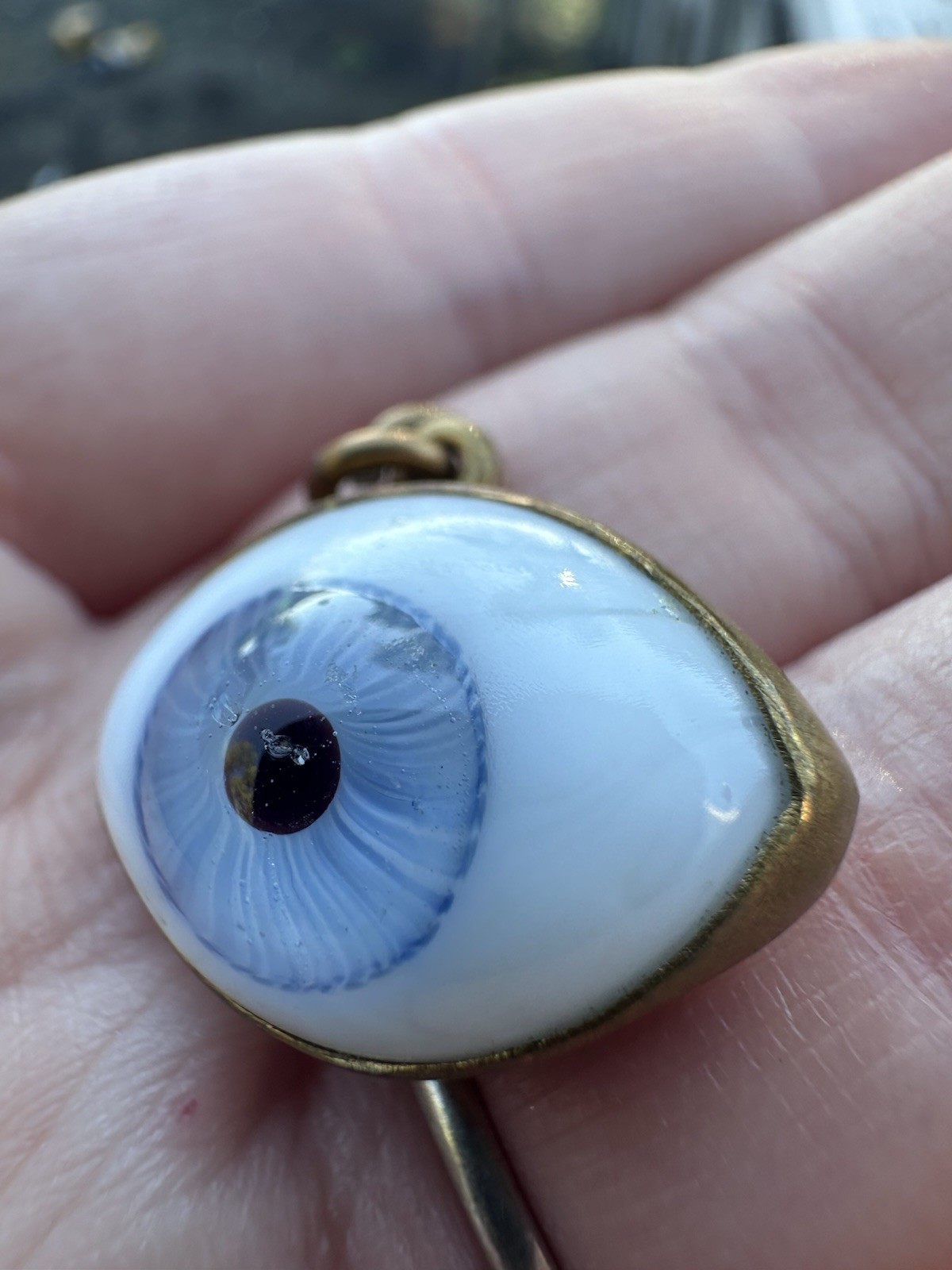 Glass Eye Pedant Set In Brass Bezel Unsigned Vintage Charm