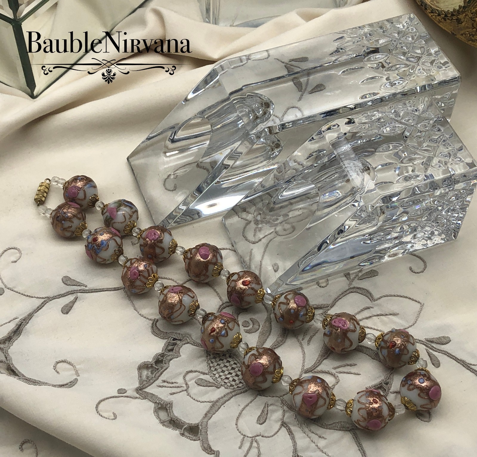 Vintage Venetian Art Glass White Wedding Cake Chunky Large 19mm Beads Necklace