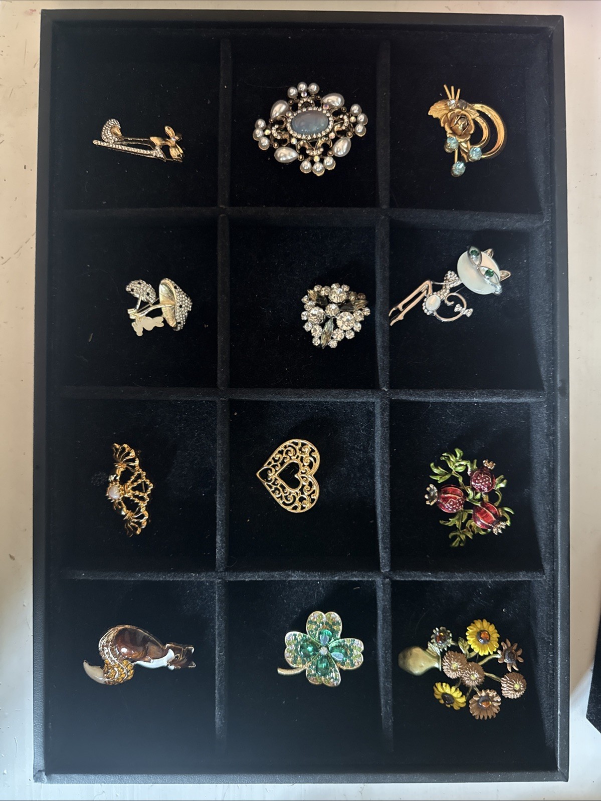 12pc Jewelry Lot Brooches Crystals Van Gogh Estate Excellent New