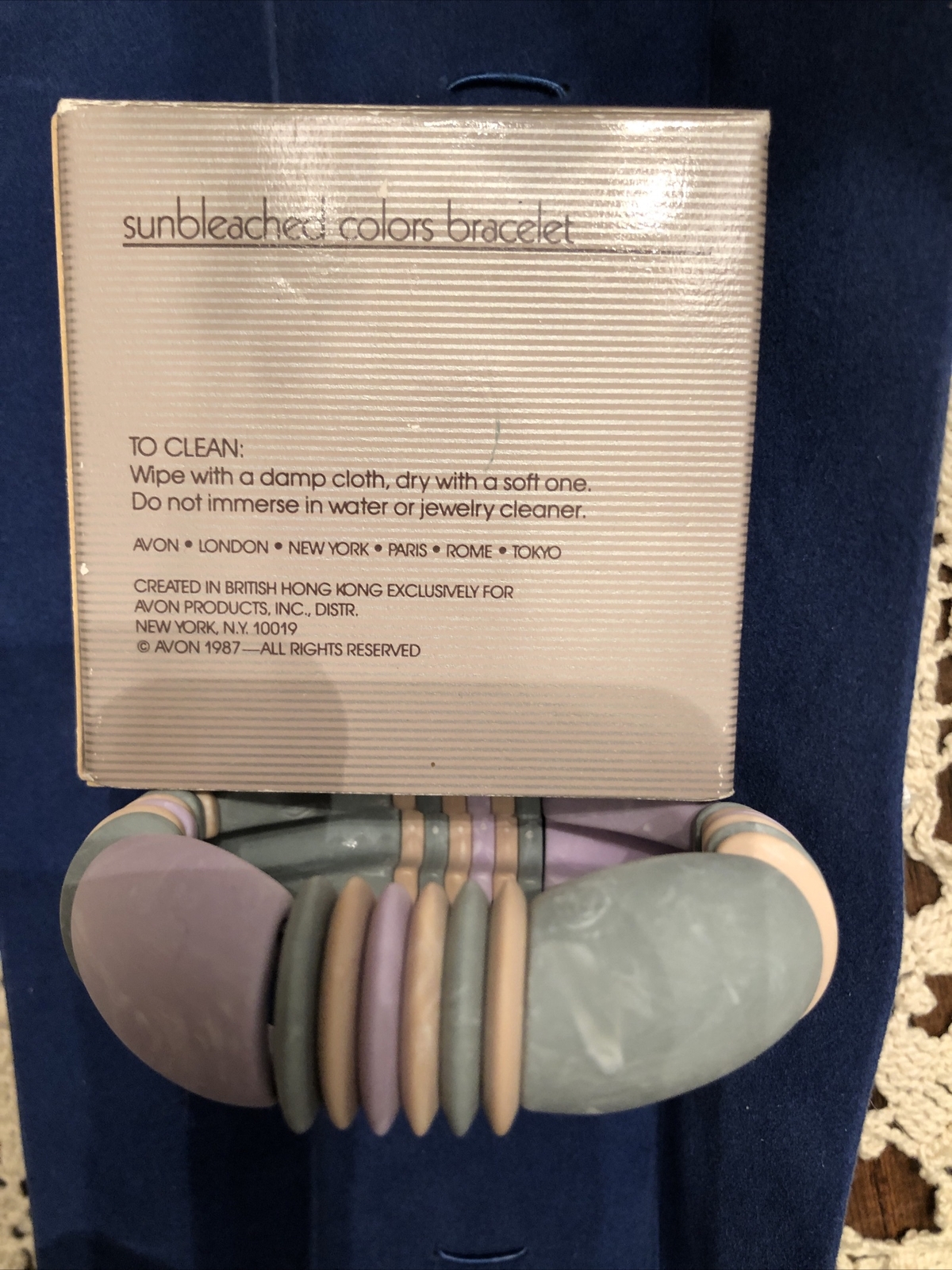 Avon Marbled Sun Bleached Colors Bracelet NIB.