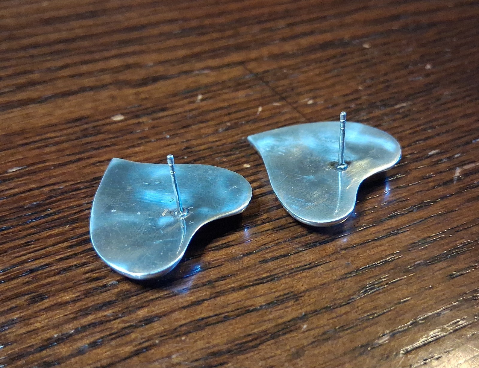 Vintage Sterling 1″ Heart Stud Earrings 7grams See Pics/Description