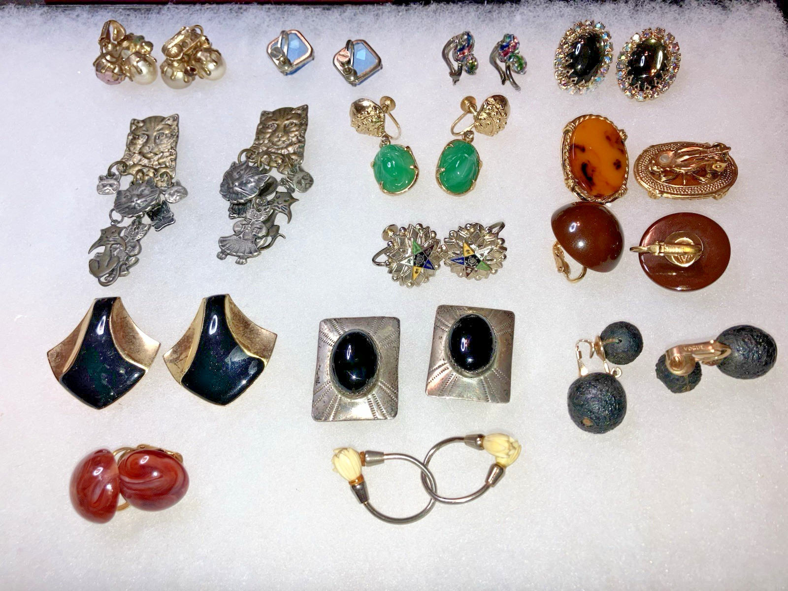 LOT OF 14 PAIRS OF VINTAGE ASSORTED STERL & Signed JEWELRY EARRINGS ALL WEARABLE
