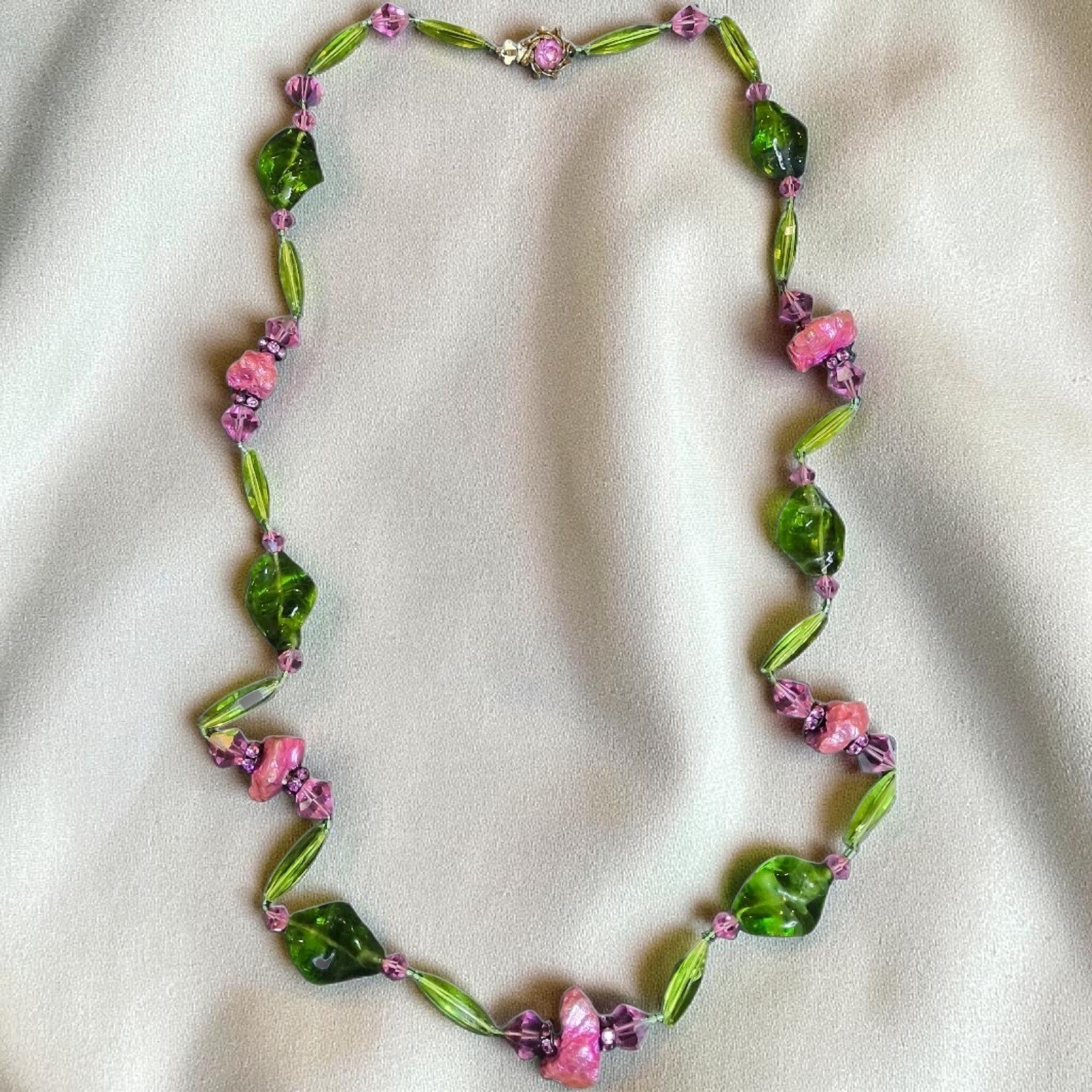 Vintage Art Glass Botanical Necklace Green Pink Floral Box Clasp 32″ Statement
