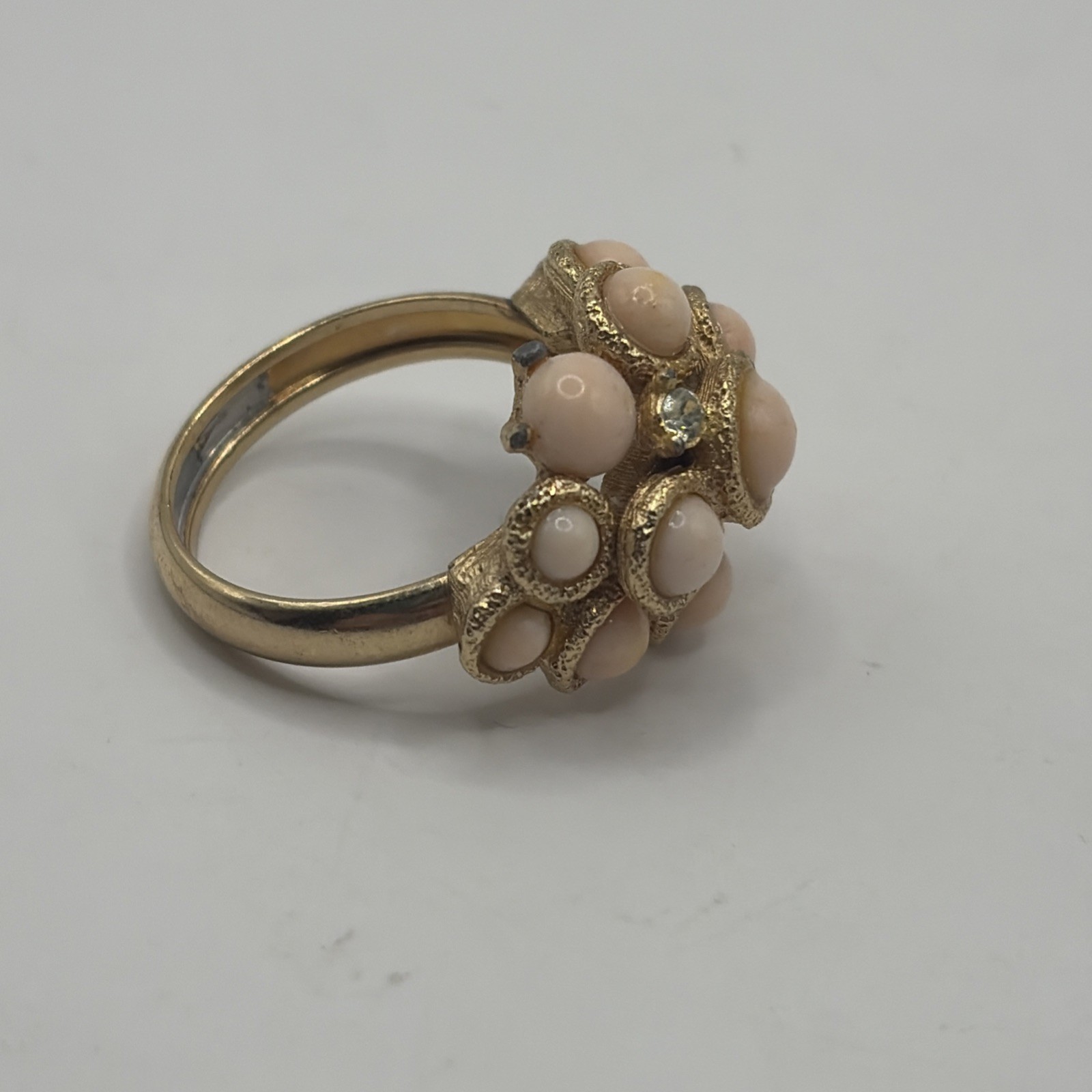 Vintage Avon Pink Coral Cab Cluster Rhinestone Gold tone- Size 7.25