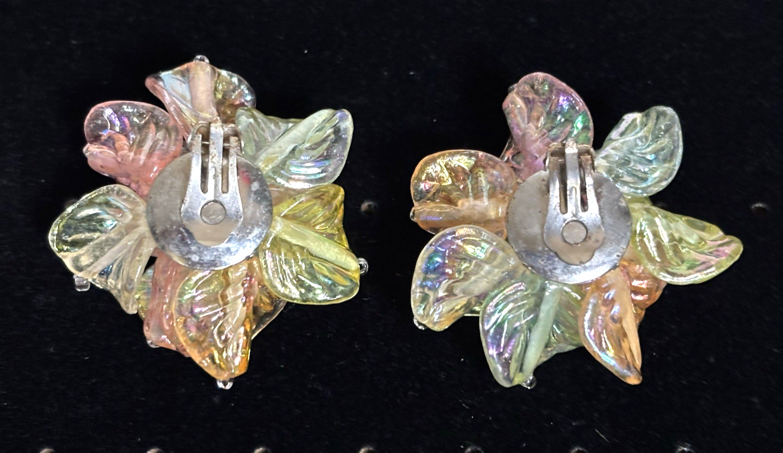 Vtg Acrylic Resin Big Flower Petal Pastel Shiny Statement Clip Earrings 1.75″