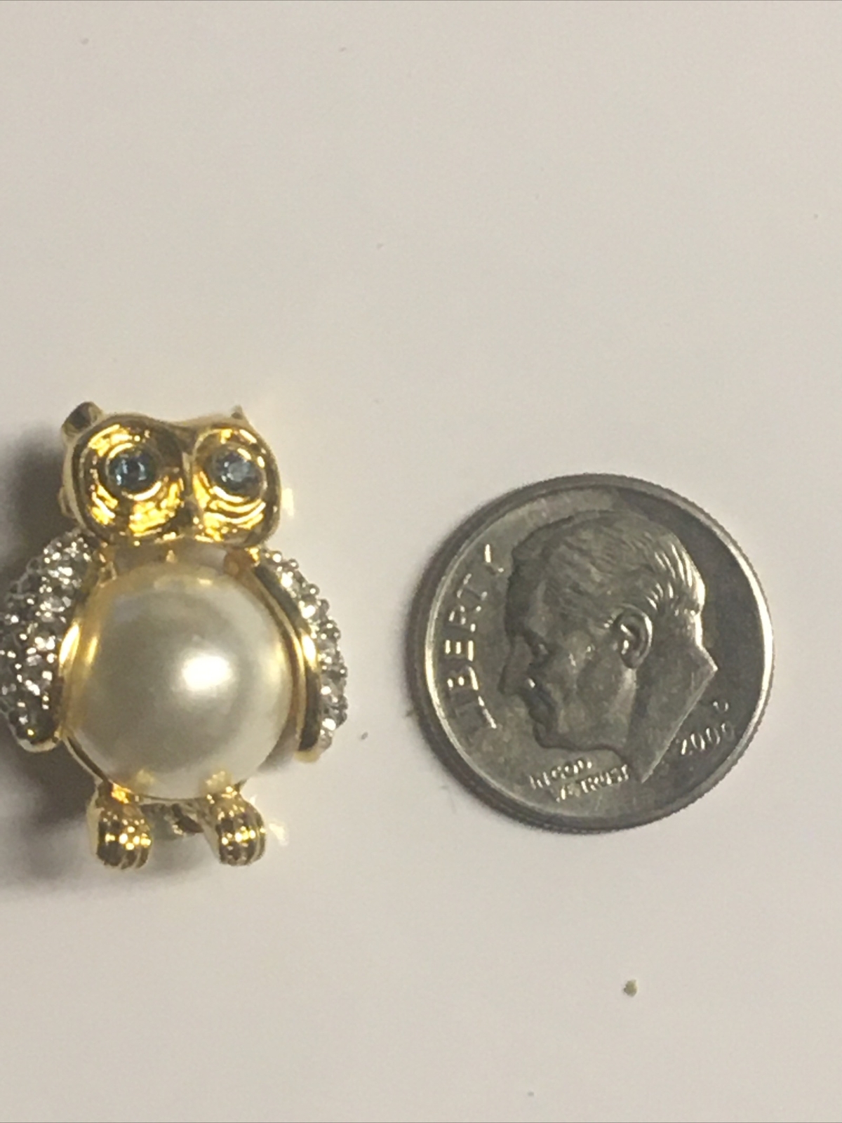 Vintage Small Owl Brooch Pin Novelty Gold Plated Rhinestone Blue Eyes