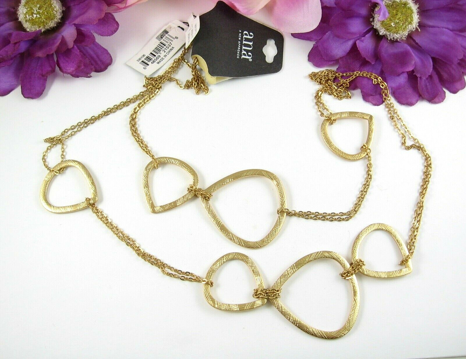 A.N.A Vintage NECKLACE Rounded Triangles Goldtone Designer Signed Tags Ana 36″