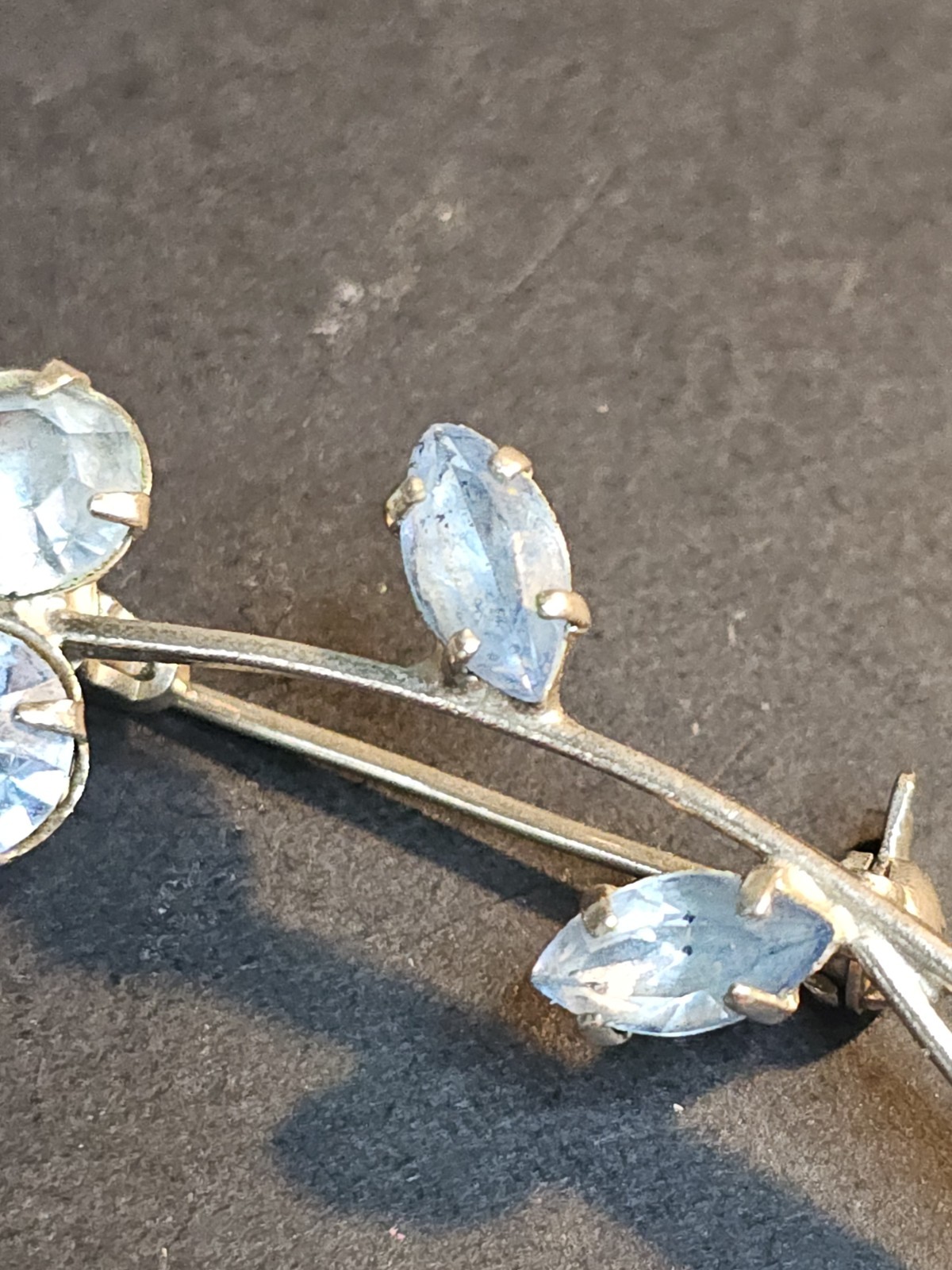 Vintage Azub Austrian Light Blue Crystal Flower Brooch Silver Tone Stem Leaves