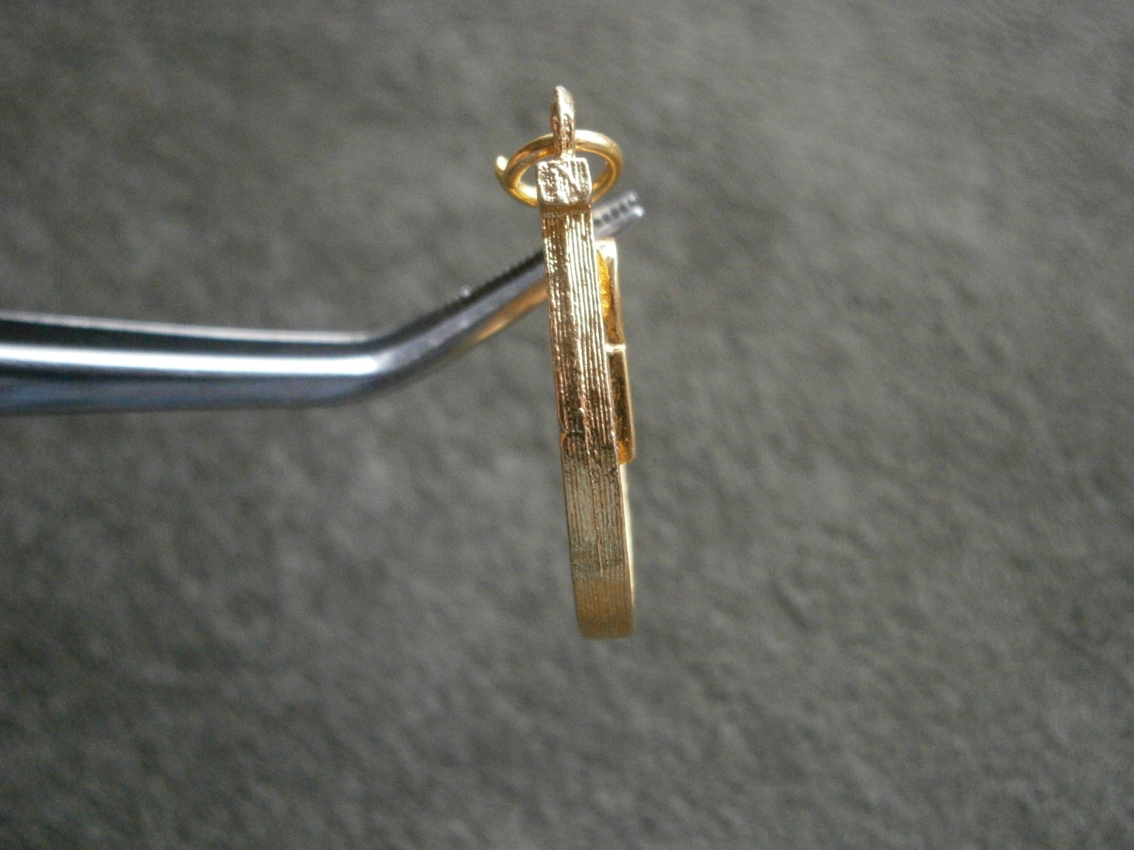 Large Hobco Good Luck Horseshoe Chunky Goldtone Vtg Bracelet Charm Pendant 4.5g