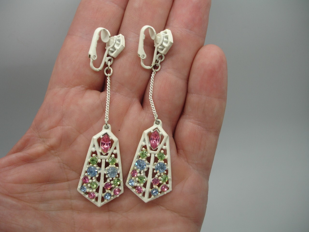 vtg. JEFF LIEB clip on dangle jeweled weave pattern earring set pink multicolor