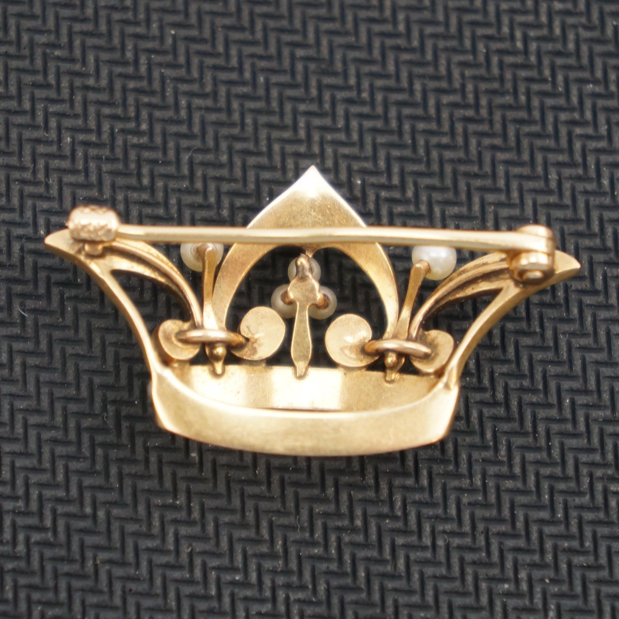 Antique Crown Brooch 14k Yellow Gold Seed Pearl Vintage Excellent 4g 1.125″