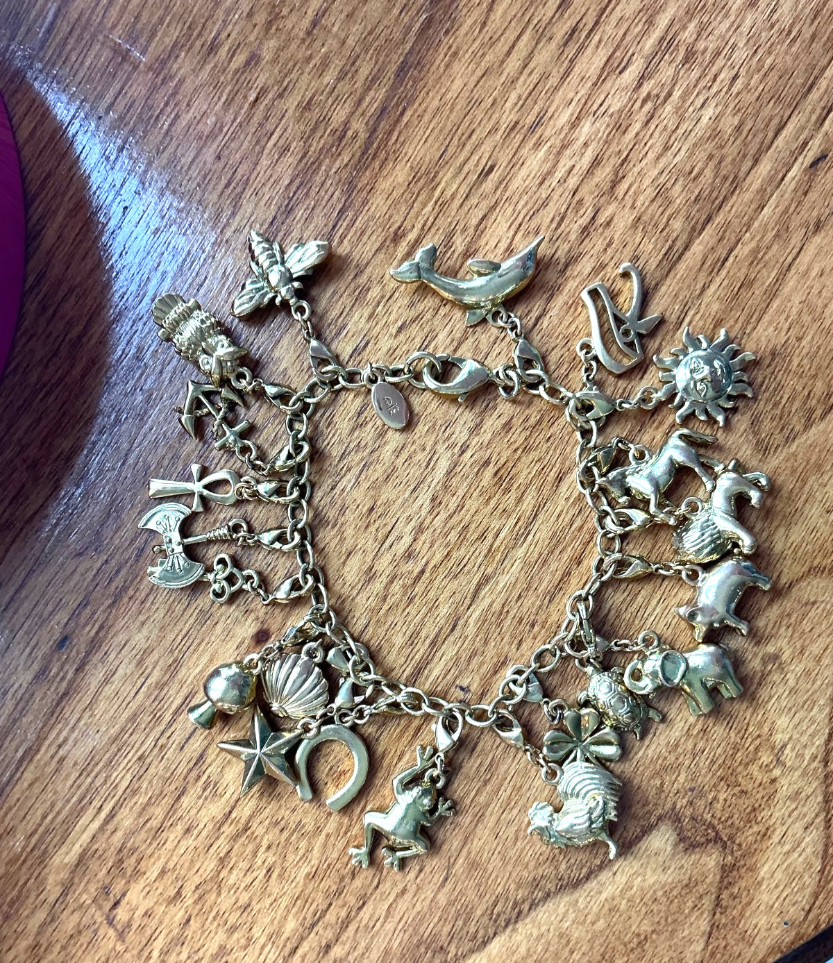 Gold tone Heavy Charm BRACELET with individual Removable Good Luck charms 🍀
