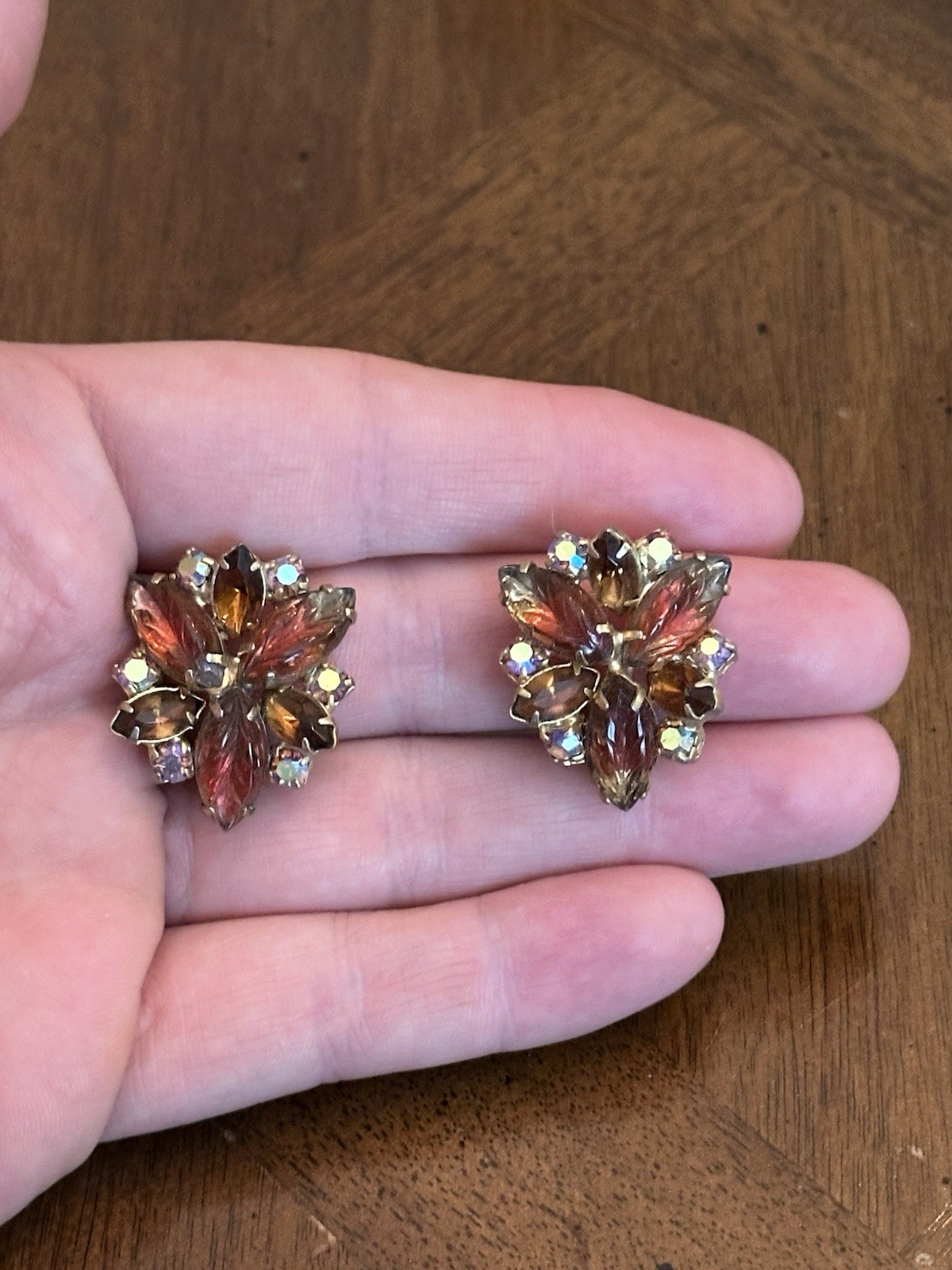 Vintage Juliana? Fall Brown Aurora Borealis Rhinestone Earrings Gold Tone Nice!