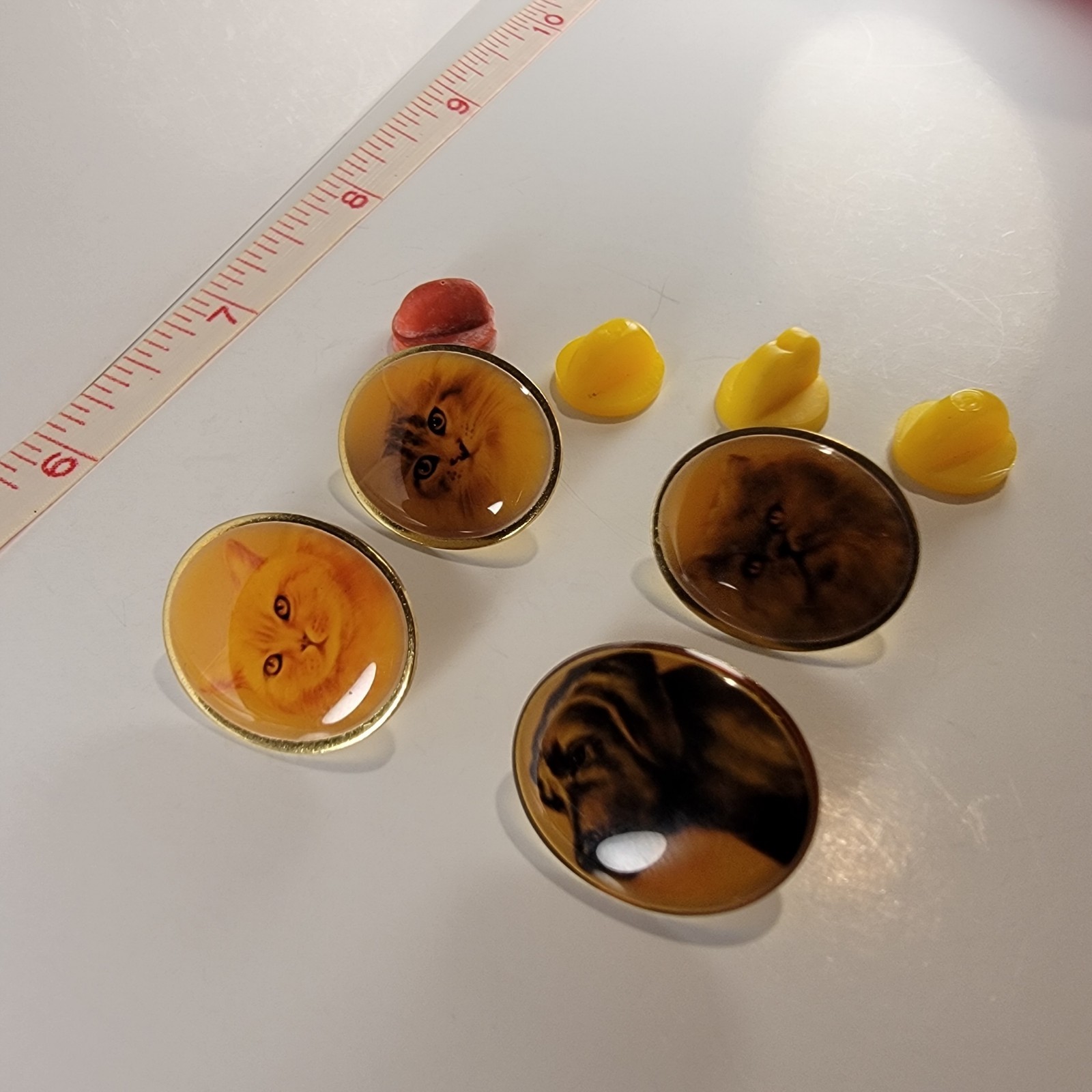 VINTAGE GOLD TONE CAT DOG PORTRAIT LAPEL PIN LOT X4 OVAL ANIMAL PET PINS