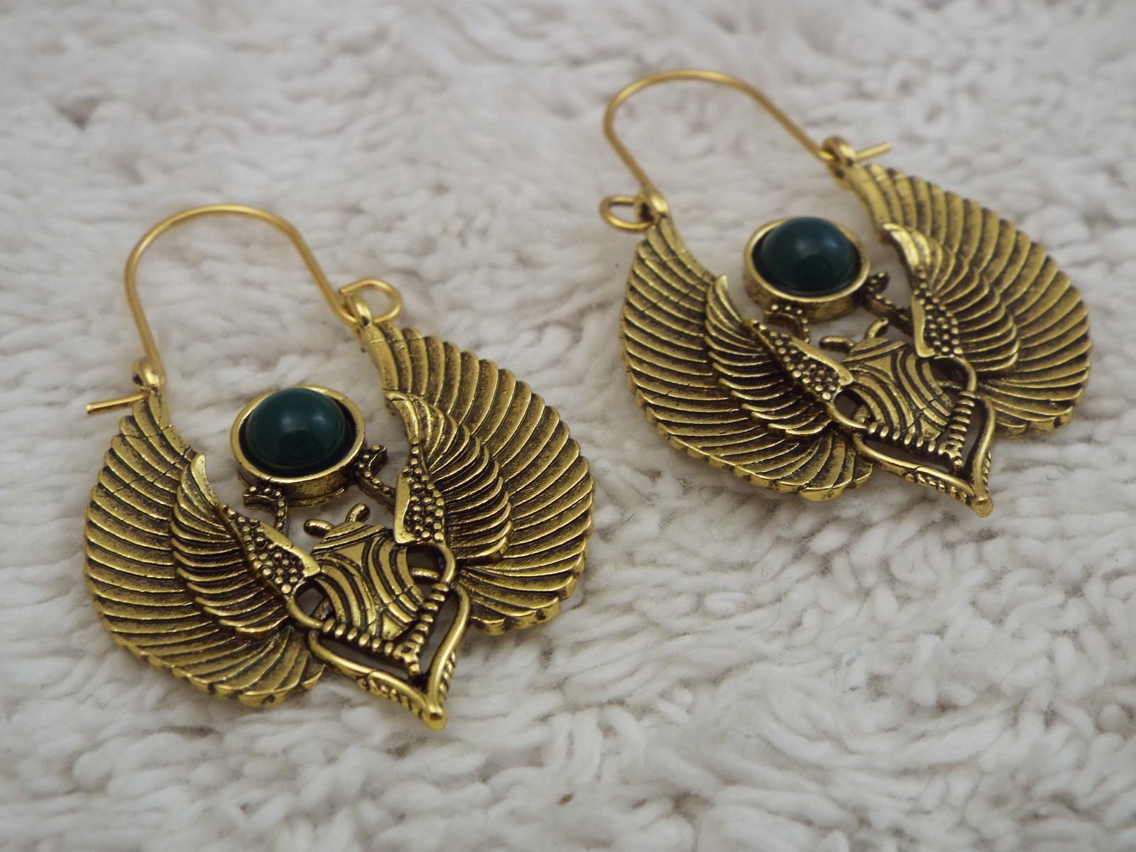 Goldtone Egyptian Winged Scarab Beetle Pierced Earrings (A72)