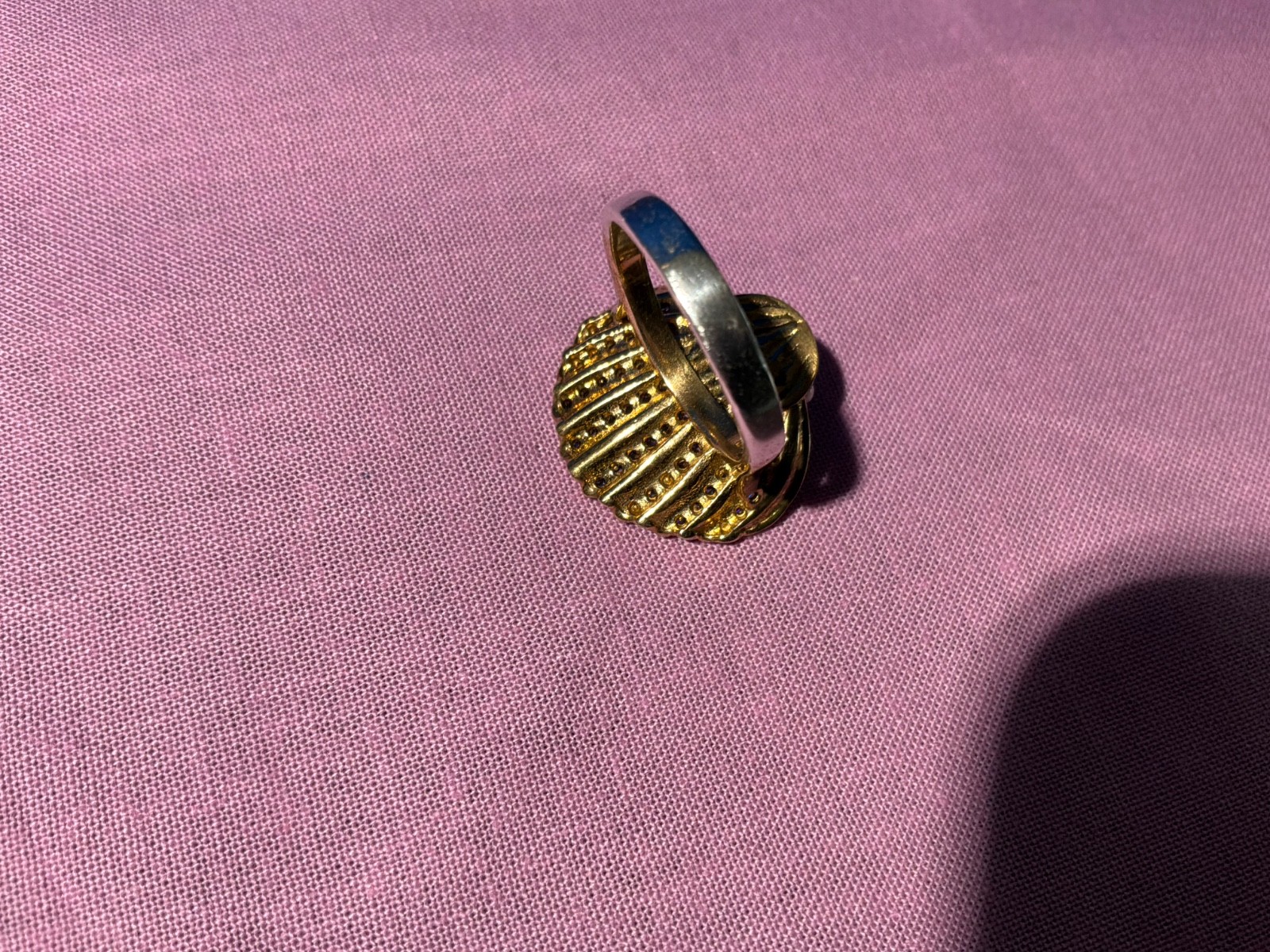 Vintage 1900’s Very Unusual Seed Pear & Amethyst Novelty Shell Clam Ring