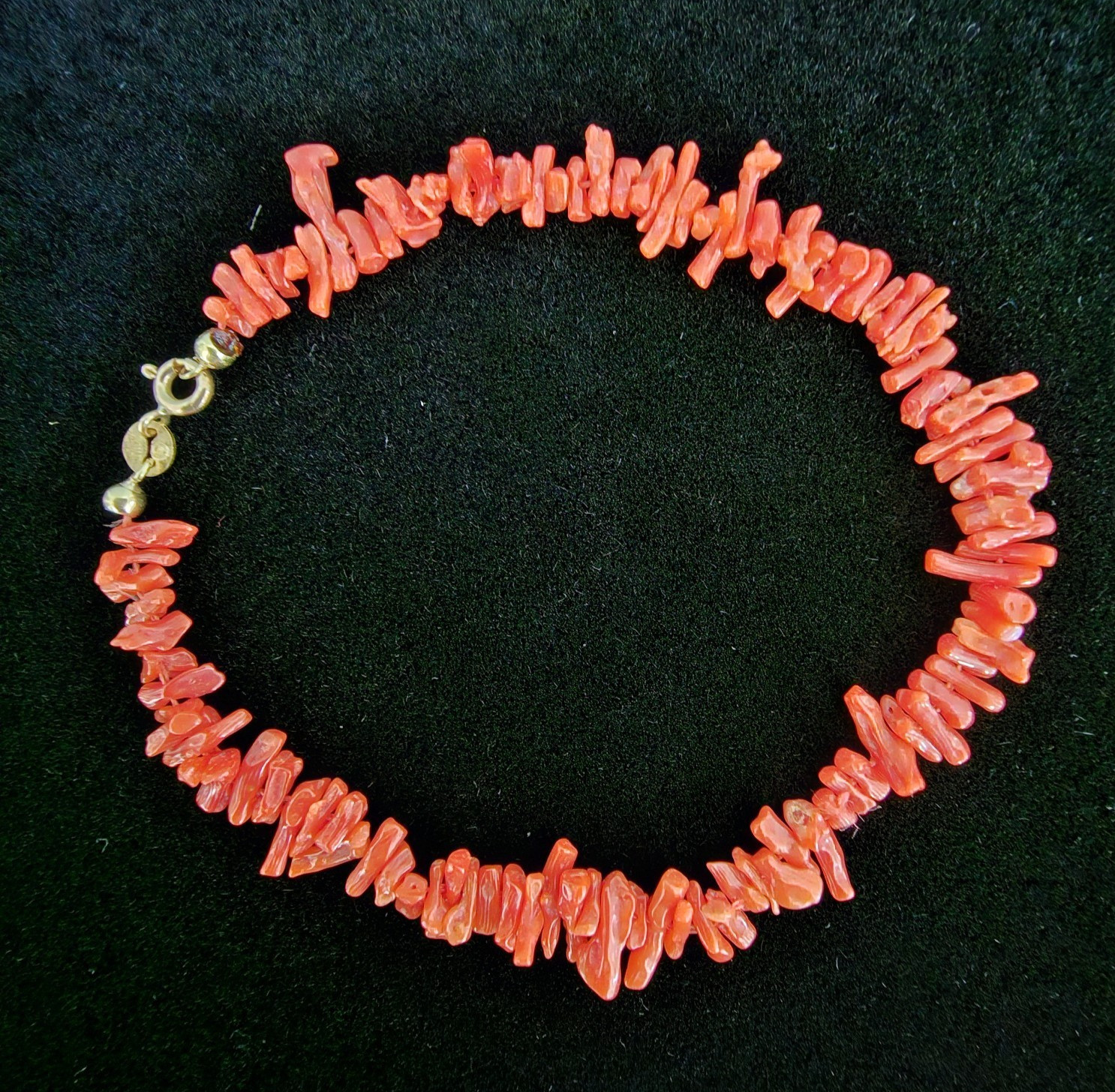 Vtg Dainty Red Orange Branch Coral Bracelet 585 Italy 14K Gold Clasp 7.75″ Boho
