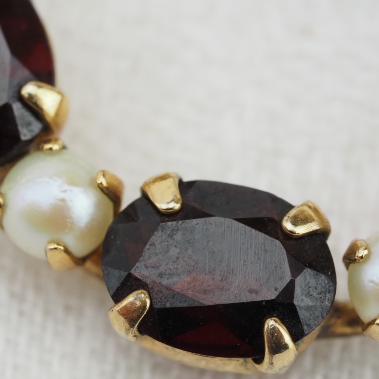 Vintage Ronci 12k Gold Filled Garnet and Pearl Round Circle Pin Brooch