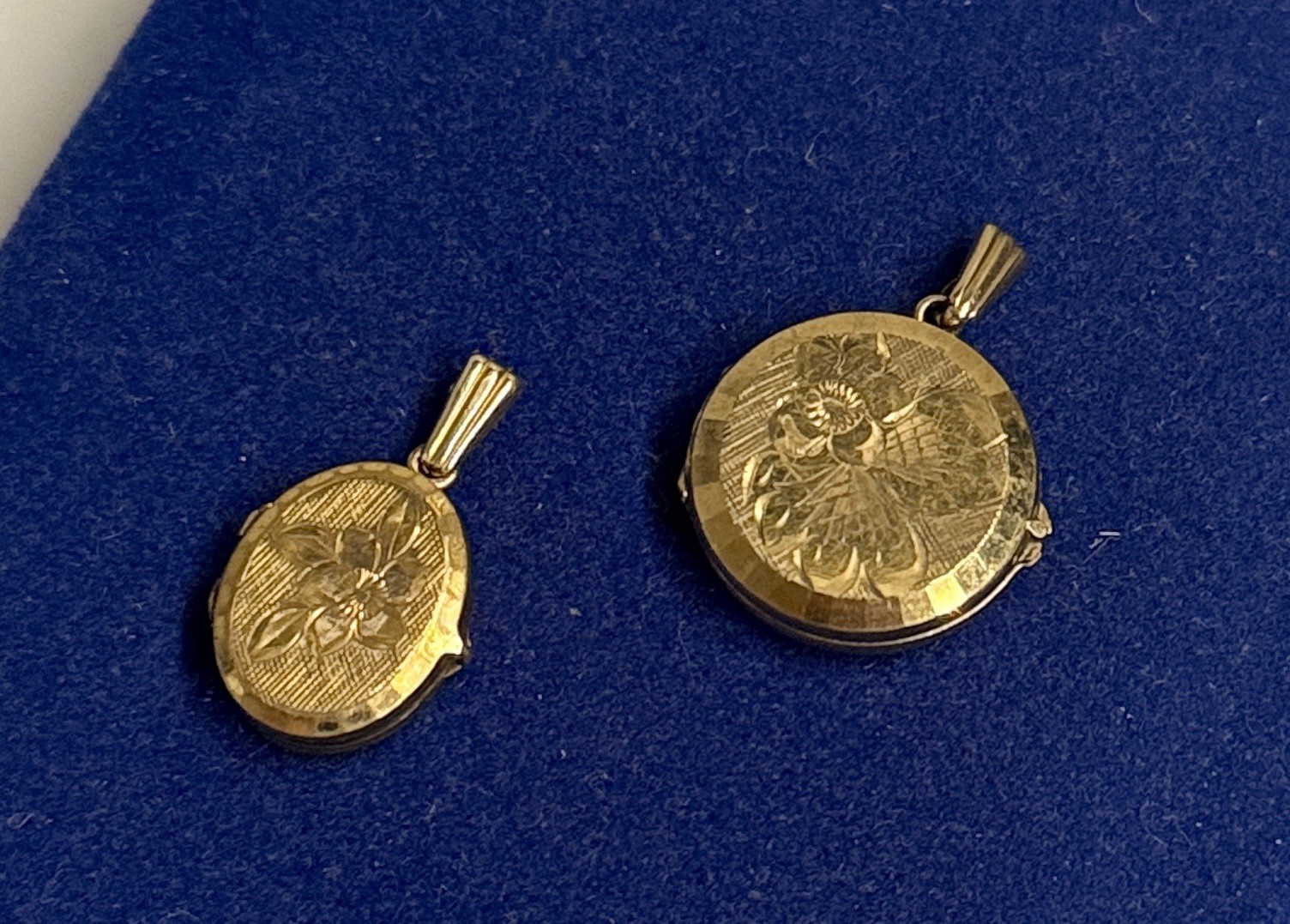 5g 2x Filigree Floral gold filled Locket Lot RG Gf Pendant Vtg Victorian