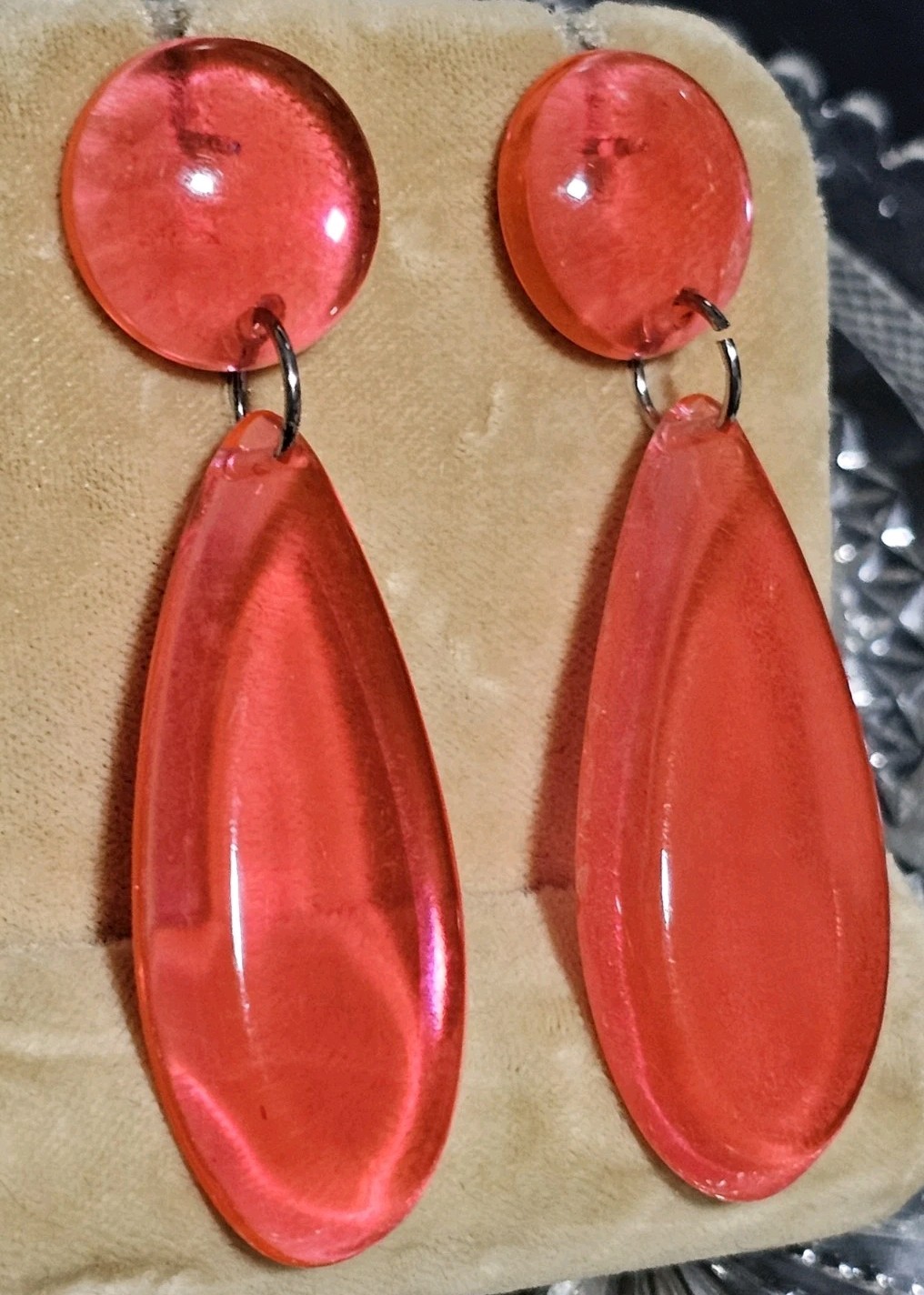 Electric Pink Acrylic Lucite Tier Drop Dangle Stud Earrings 2 1/2″ Long