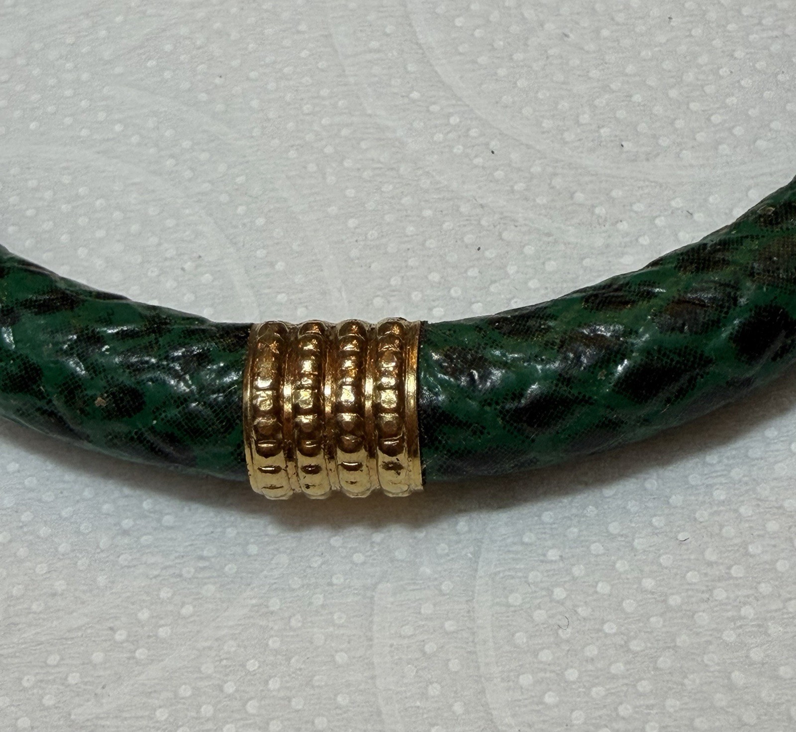 Vintage Green Faux Snakeskin Bangle Bracelet Gold Tone Center Accent