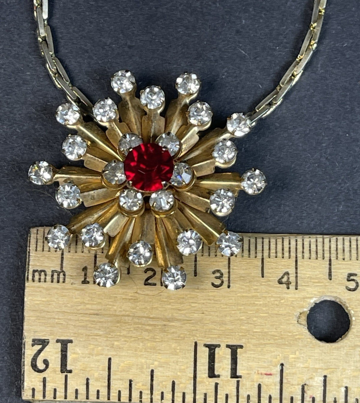 VTG Red & Clear Rhinestone Starburst Brooch Necklace & Earrings Set Gold Tone