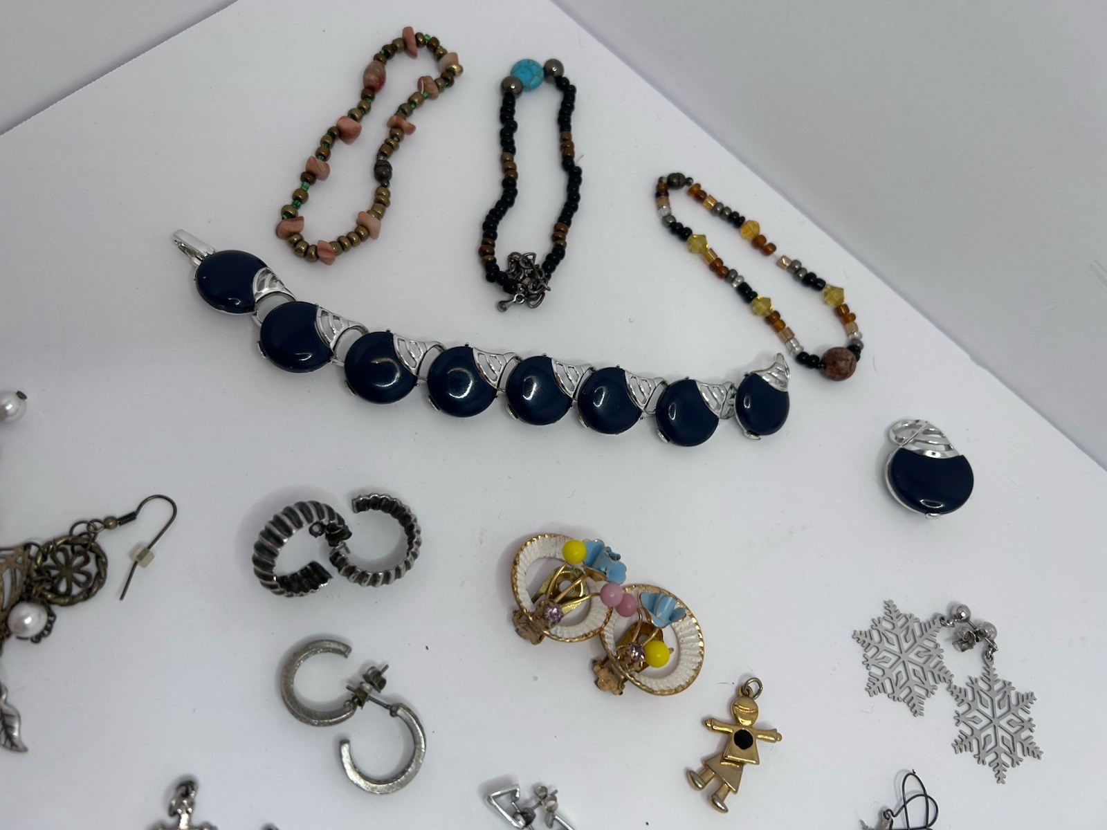 Vtg Modern Estate & Costume Jewelry Lot Mixed Materials Some Mismatch 63 Pc