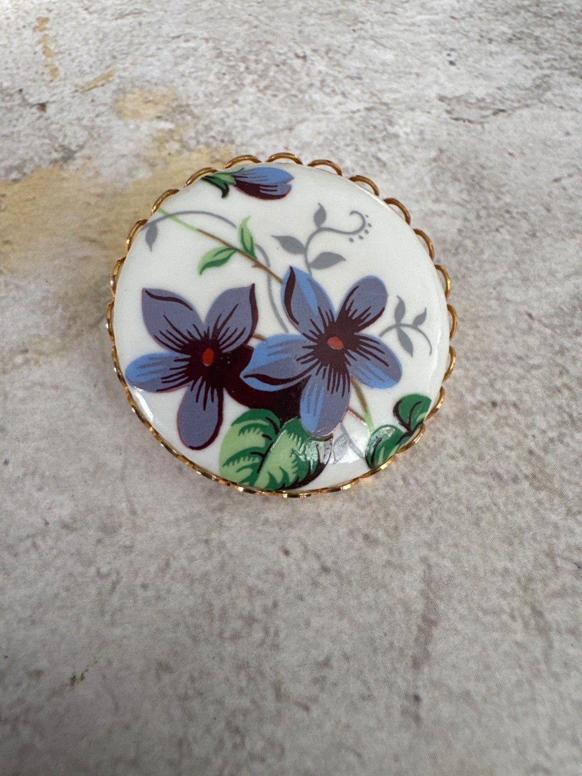 Vintage Floral Purple Blue Enamel Pin Scalloped Gold Tone Edging