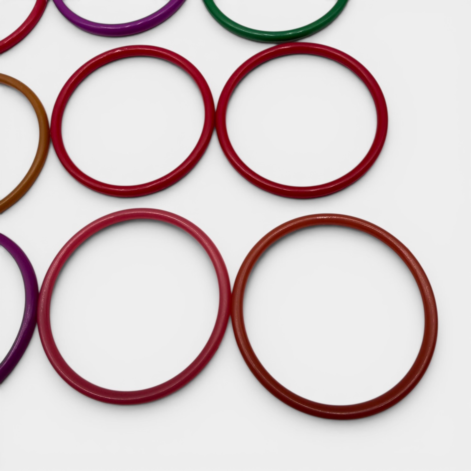 Vintage Lot of 12 Colorful Plastic Lucite Stackable Bangle Bracelets 3″
