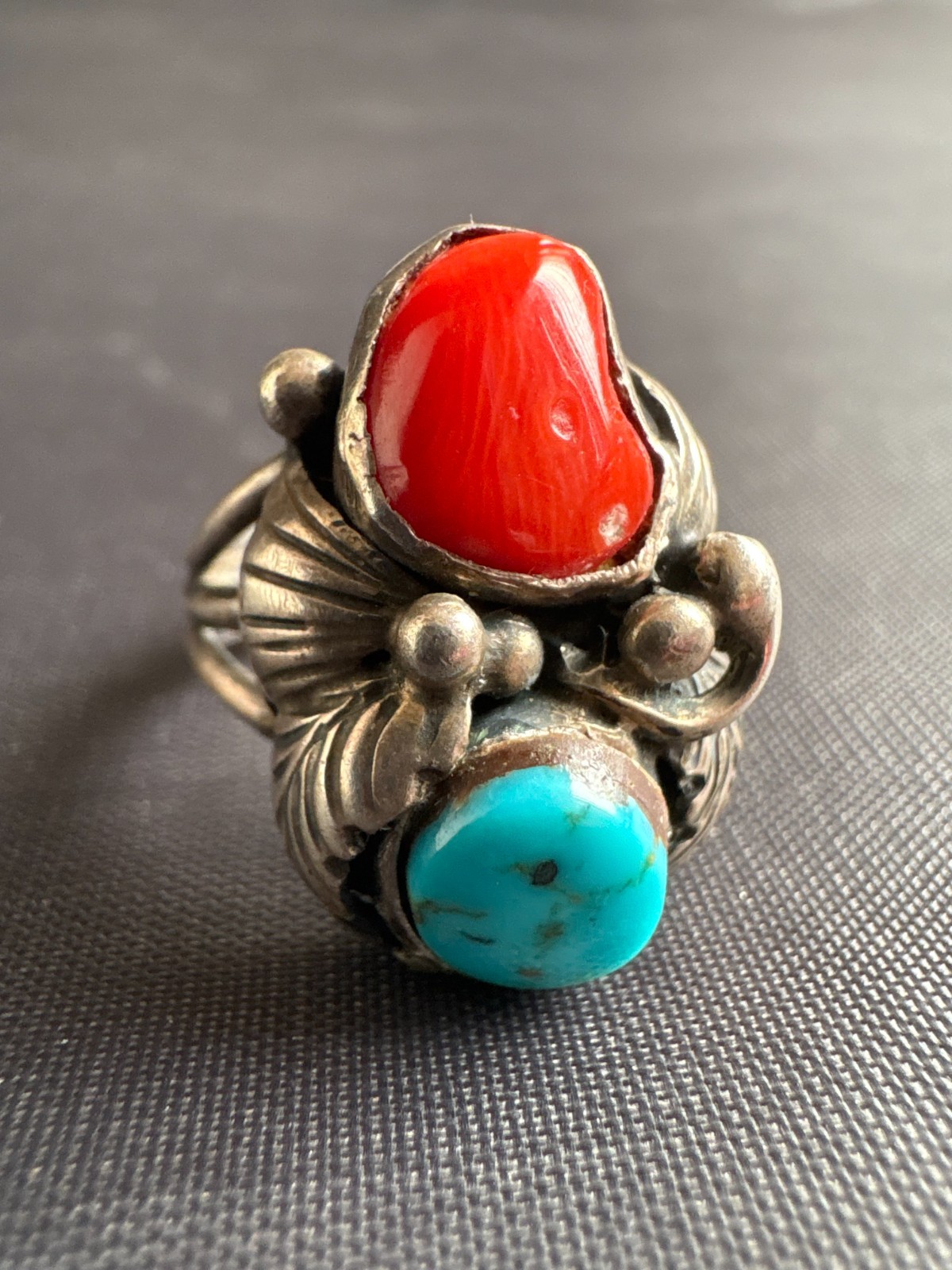 Vintage Silver Native American JW Turquoise & Coral Ring Size 6.5 US