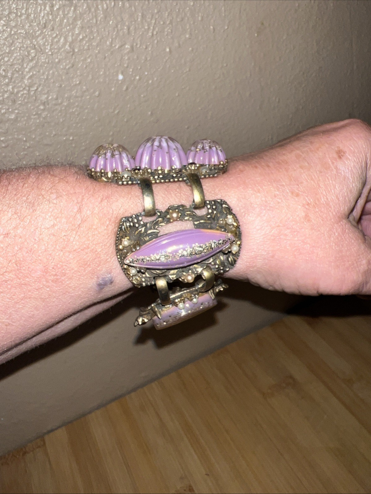 VINTAGE SELRO/SELINI PURPLE CONFETTI PLASTIC PANEL BRACELET- UNSIGNED