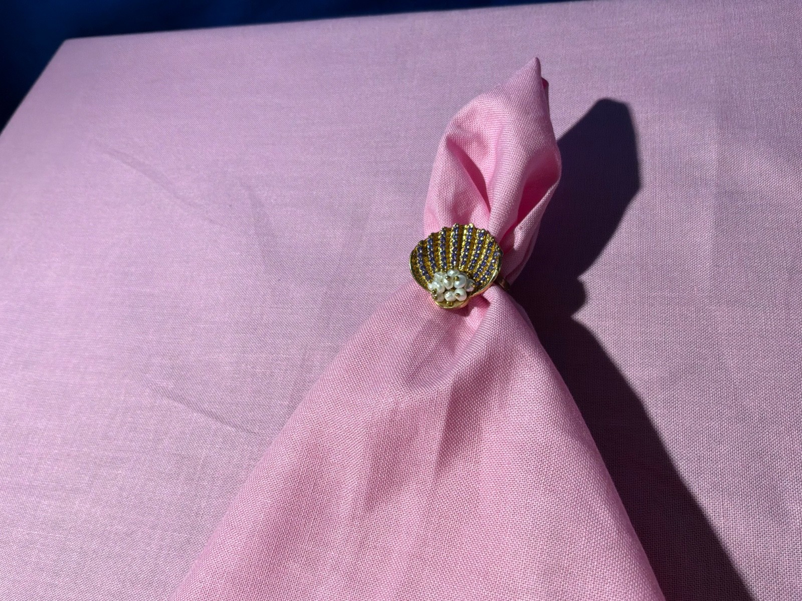Vintage 1900’s Very Unusual Seed Pear & Amethyst Novelty Shell Clam Ring