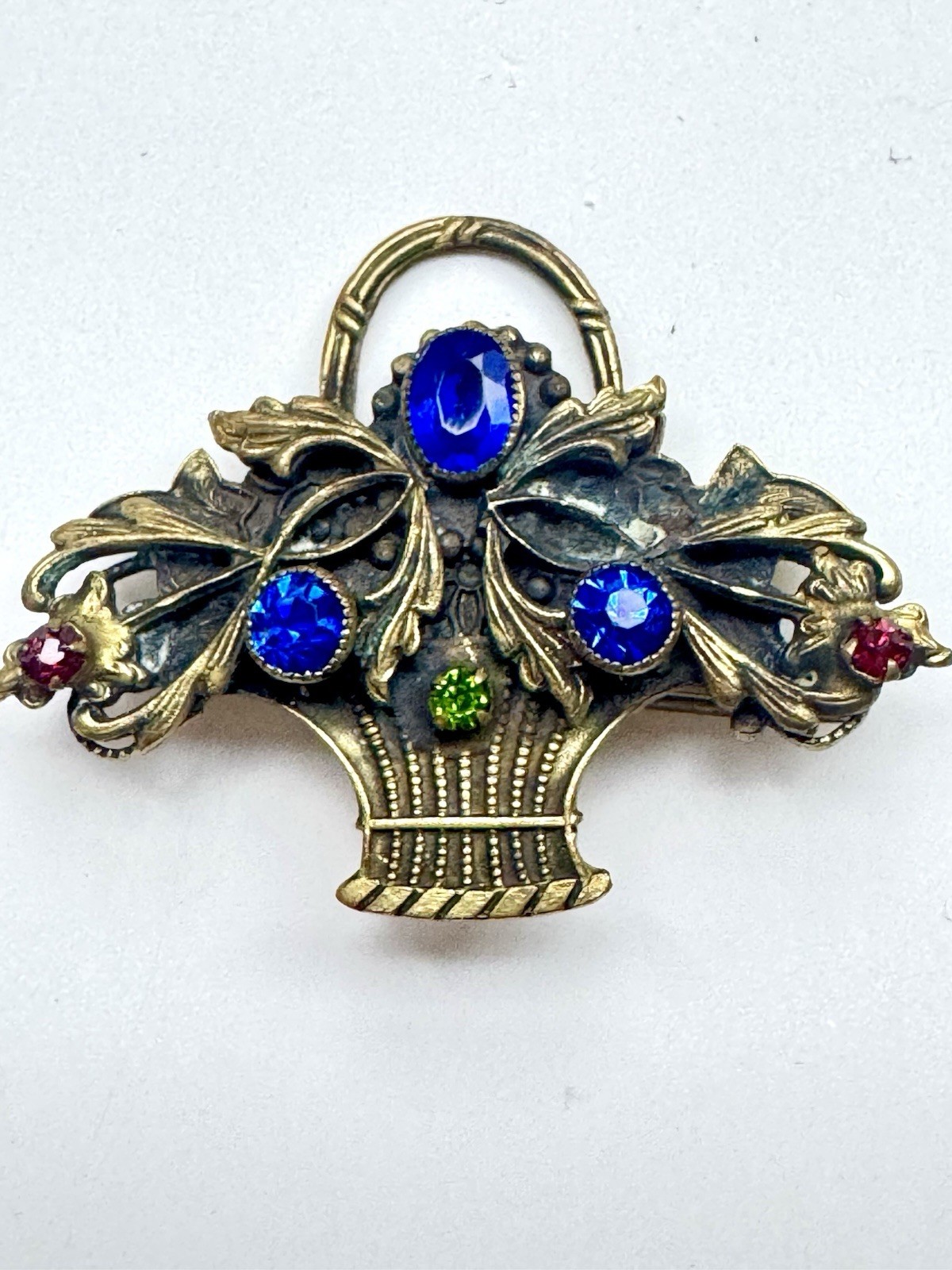 Vintage Unsigned Gold Tone Flower Basket Brooch Blue Green Red Rhinestone Pin