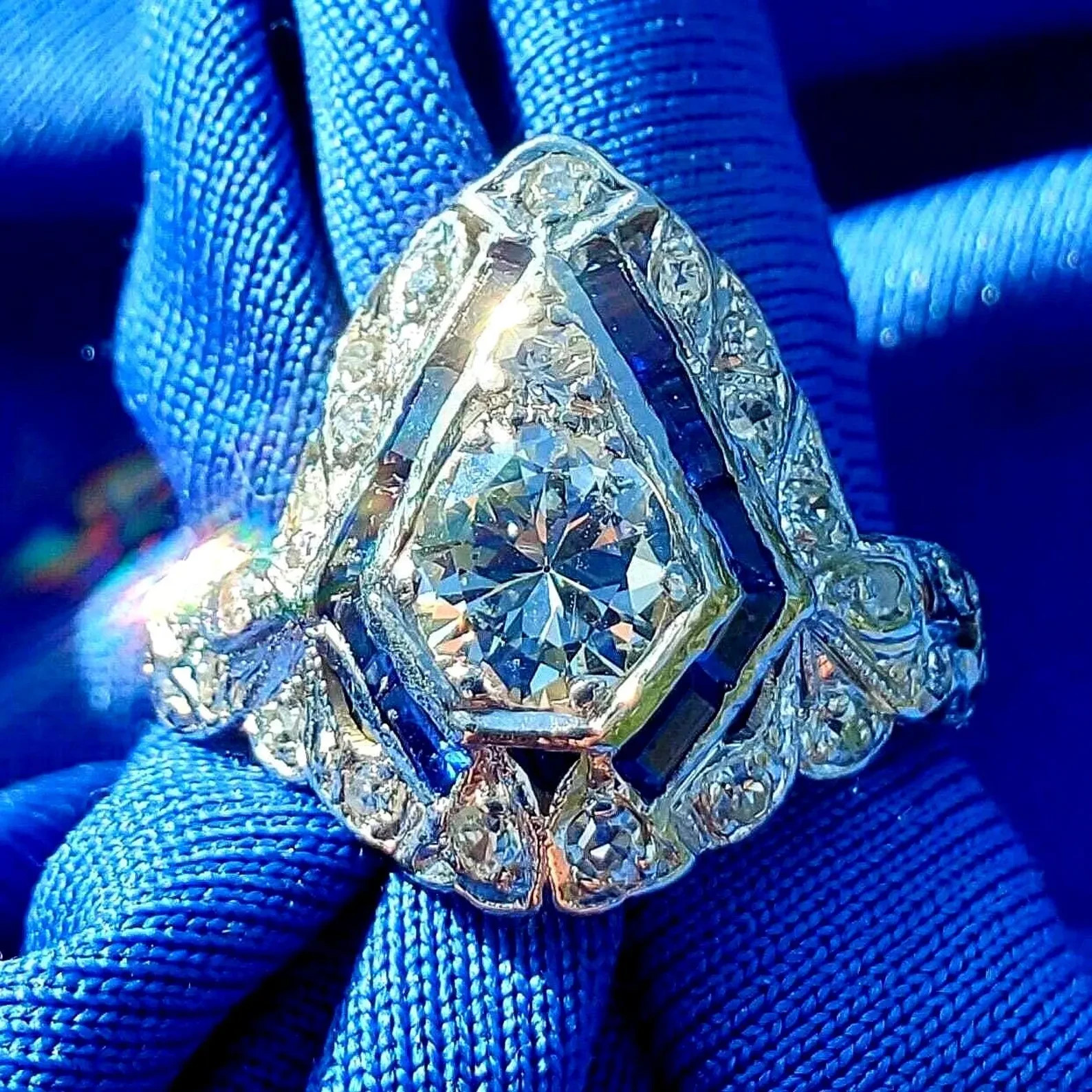 Original EARTH MINED DIAMOND Deco Engagement Ring PLATINUM Statement Solitaire 5