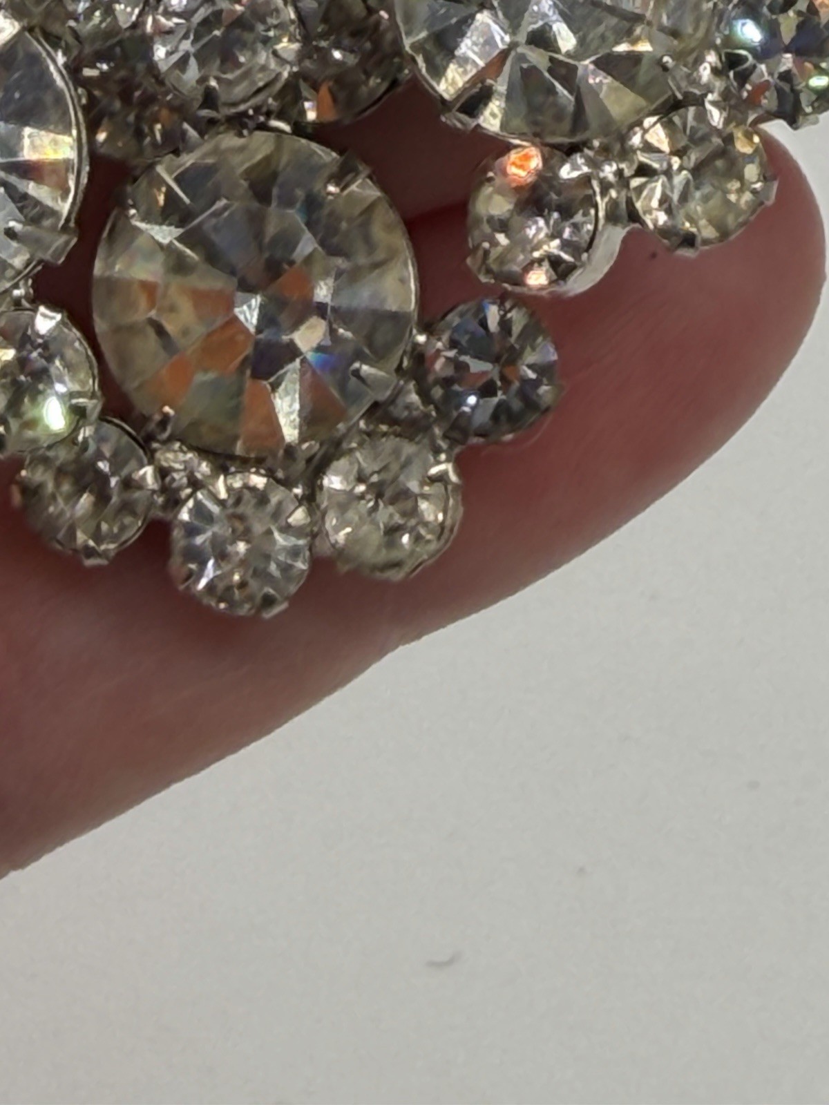 Vtg JULIANA Clear Crystal Glass Rhinestones Snowflake Sparkle Brooch Pin READ