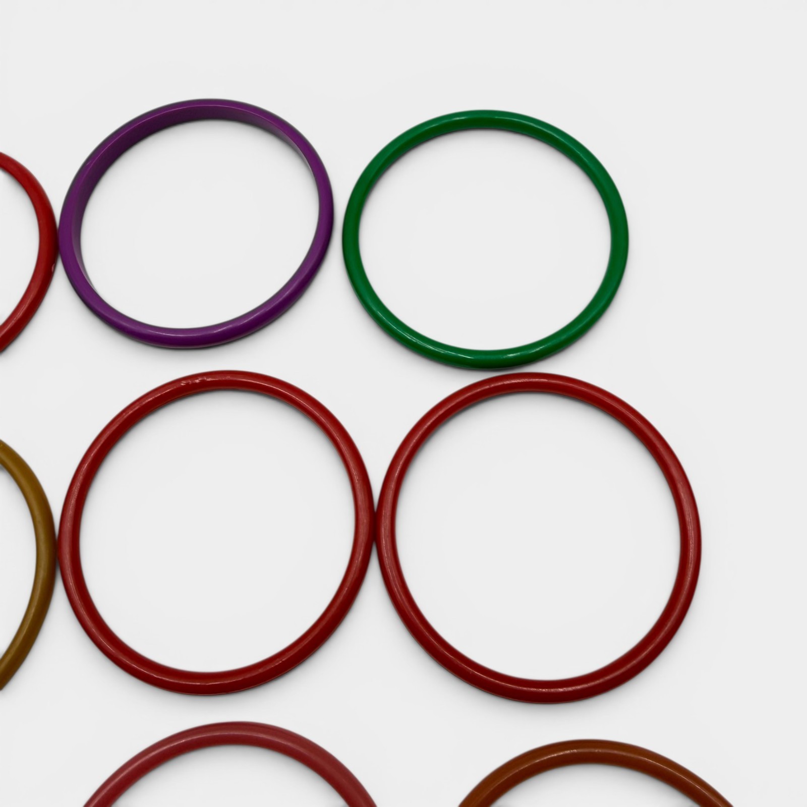 Vintage Lot of 12 Colorful Plastic Lucite Stackable Bangle Bracelets 3″