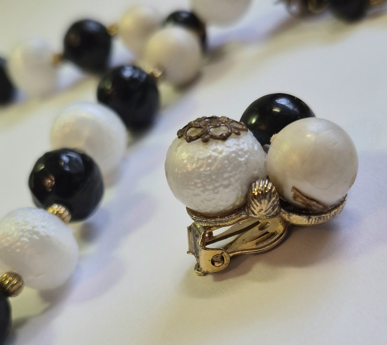 Vintage Tassel Necklace & Earrings Molded Plastic Beads Statement Retro Chunky