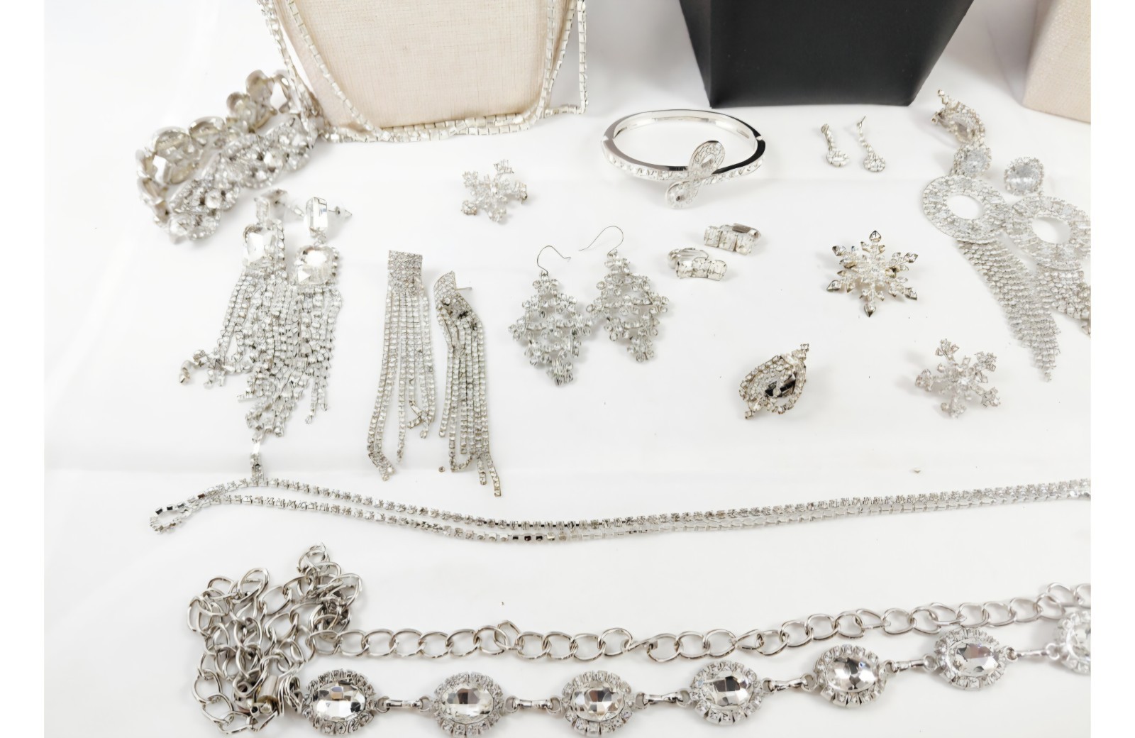 1lb Vintage/Modern Rhinestone Costume Fashion Jewelry Lot