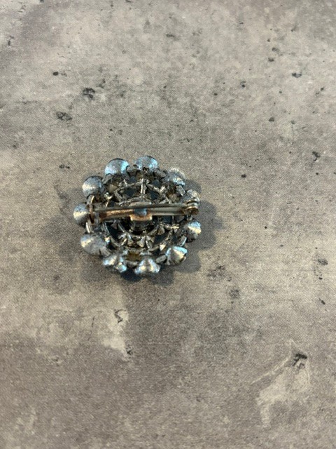 Vintage Lot of 2 Silver Tone Flower/ Snowflake Brooch Pin Set Rhinestone