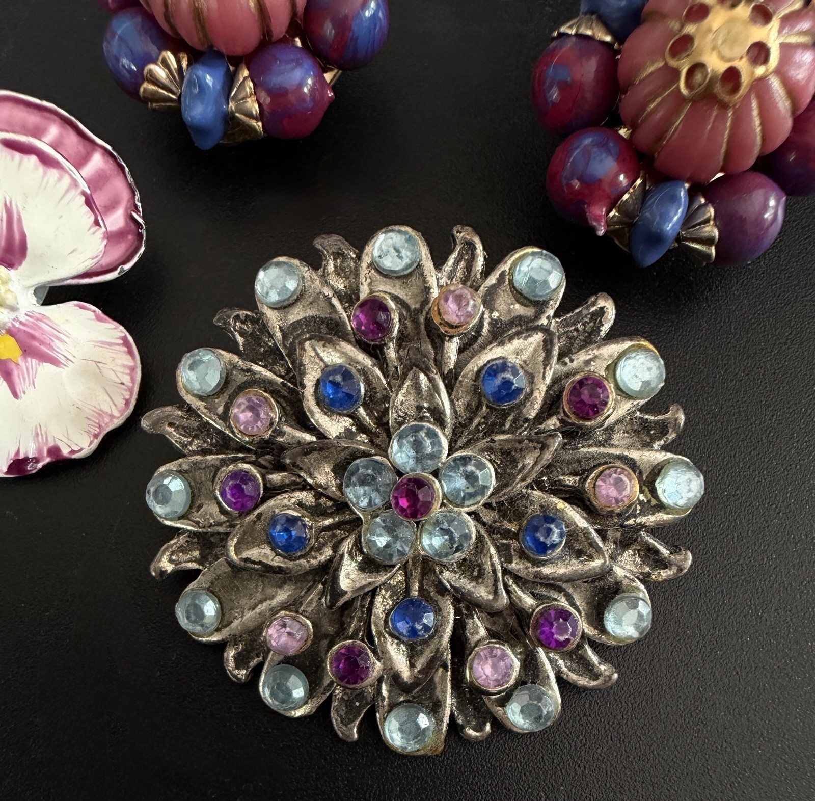 Costume Jewelry Lot 4pc Rhinestone Starburst Brooch Enamel Pansy Hong Kong VTG