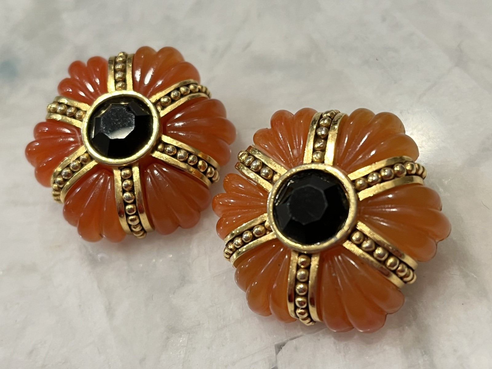 Vintage Chunky Round Butterscotch Acrylic/Resin Statement Clip-on Earrings 1.50″