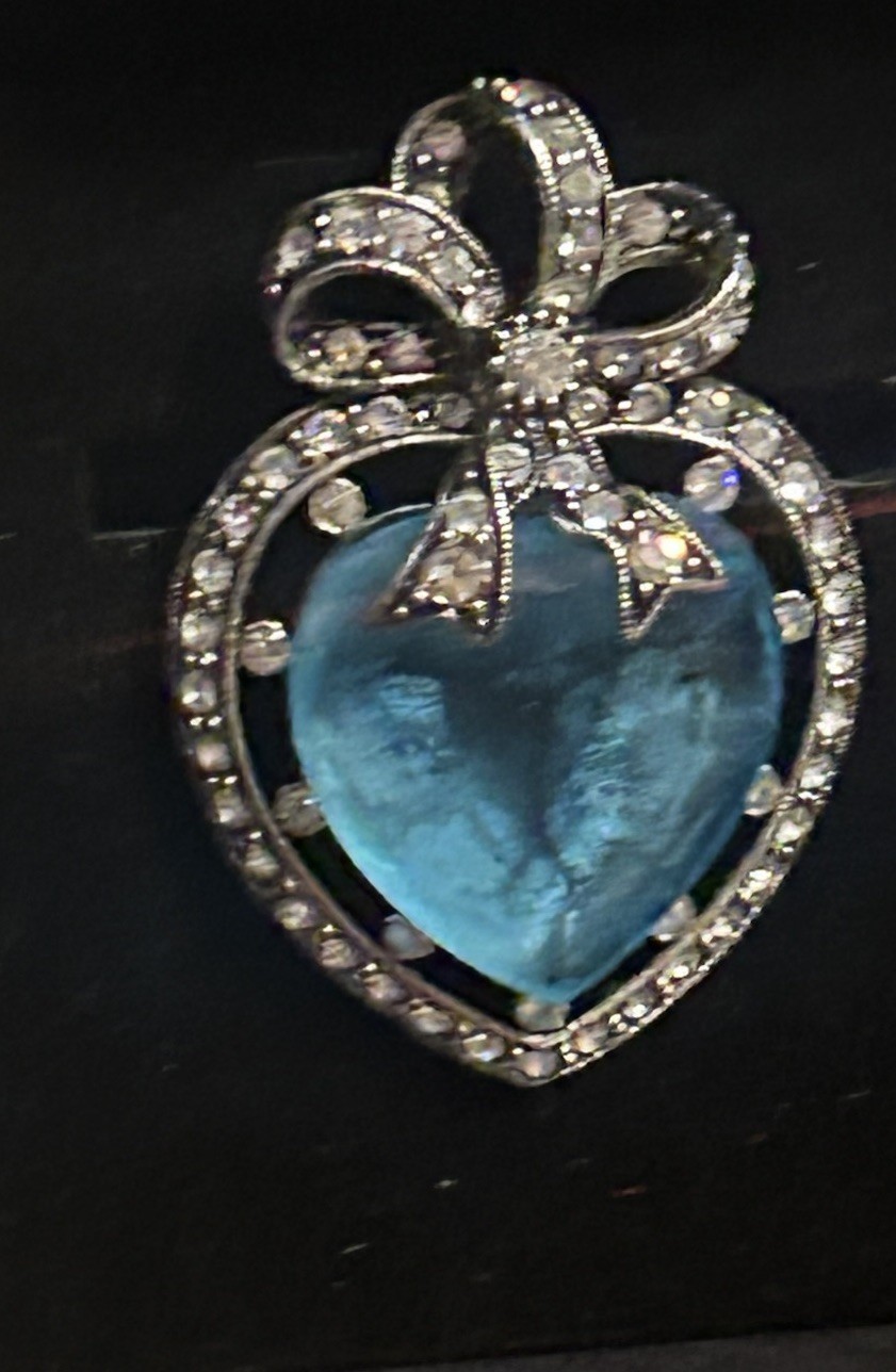 Vtg Signed Joan Rivers Blue Heart Crystal Rhinestone Bow Brooch Pin w Box QVC 2”