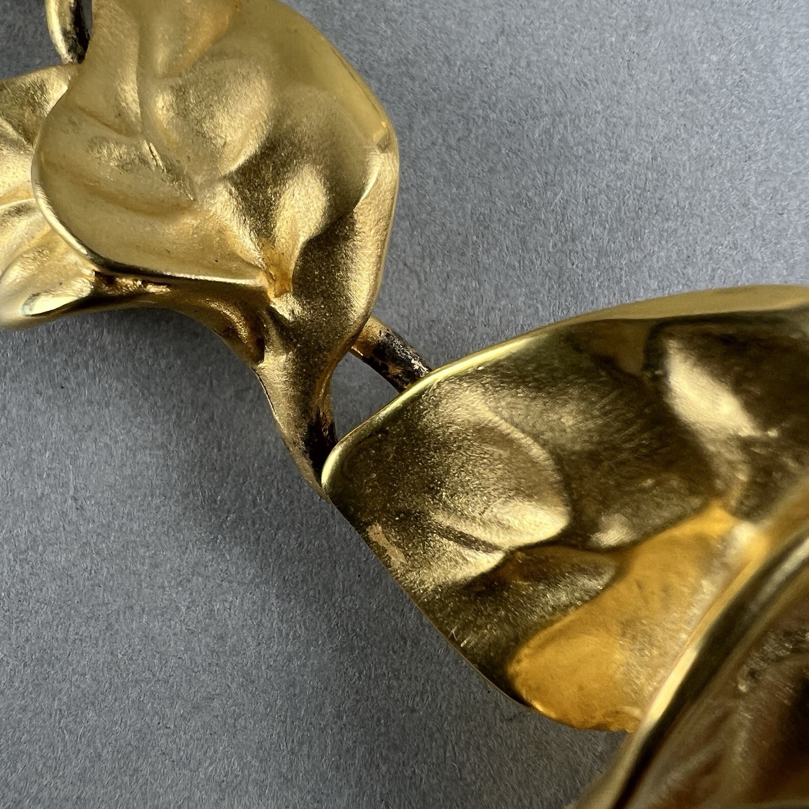 Vintage Givenchy Necklace Rose Leaves Gold Tone q3z