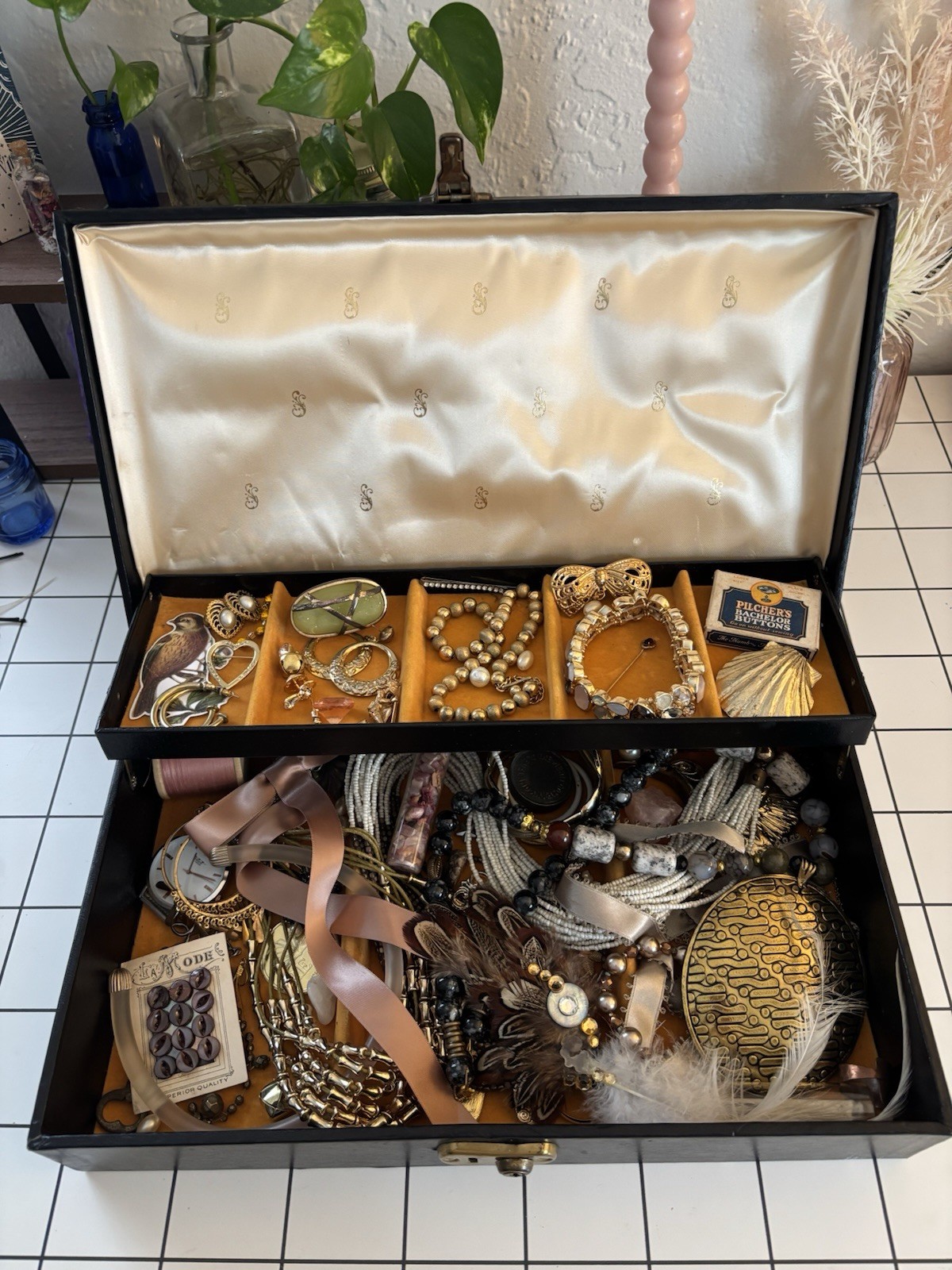 Huge Estate Costume Jewelry + Trinkets in Vintage Jewelry Box- Vtg to Now