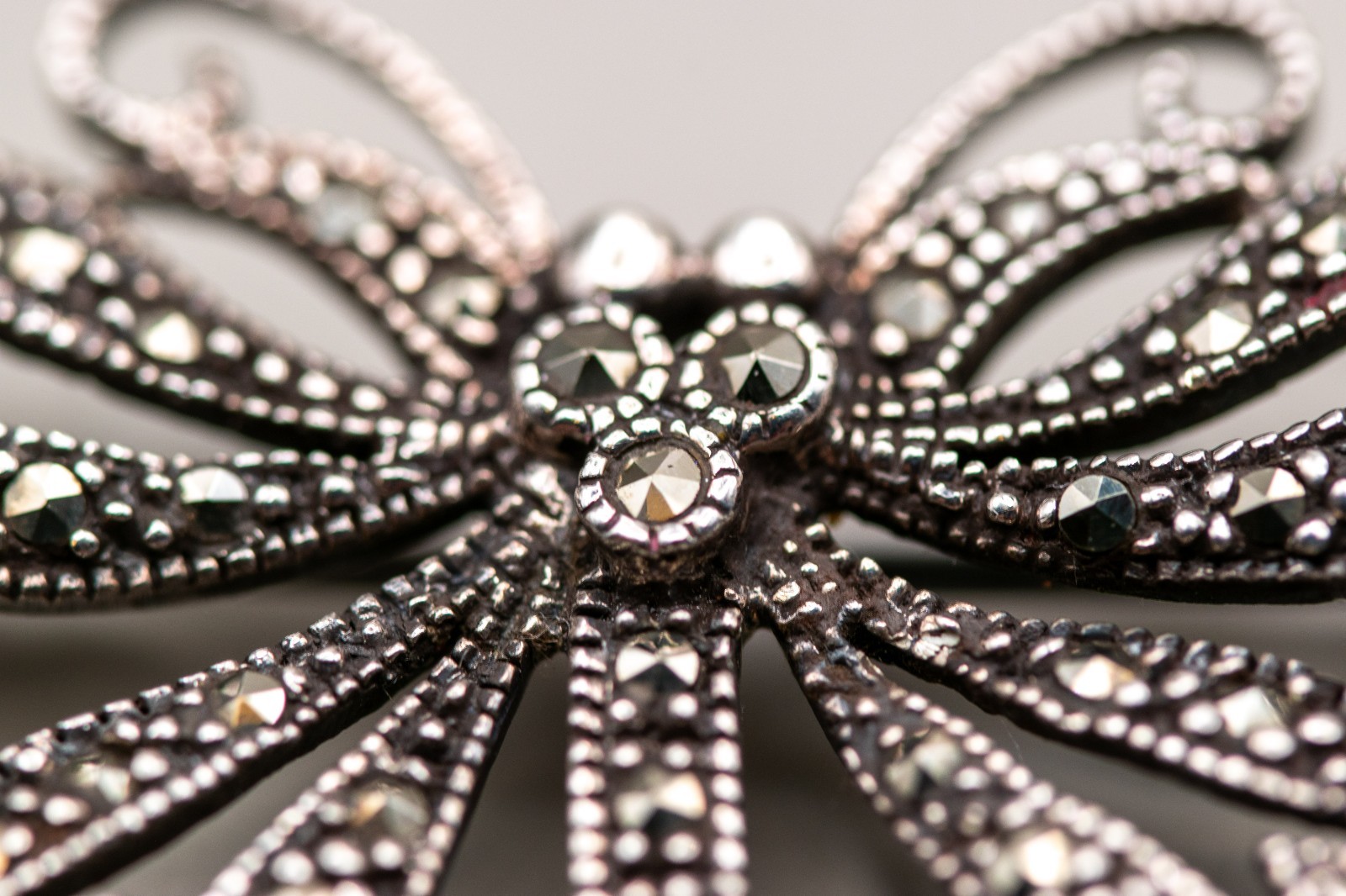 Vintage 925 Sterling Silver Marcasite Dragonfly Brooch Pin Art Deco 1.5″ 5.6g
