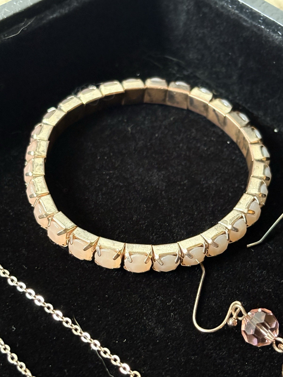 VTG Modern Mix Jewelry Lot Natural Stones Gold Tone Rhinestones All Wearable